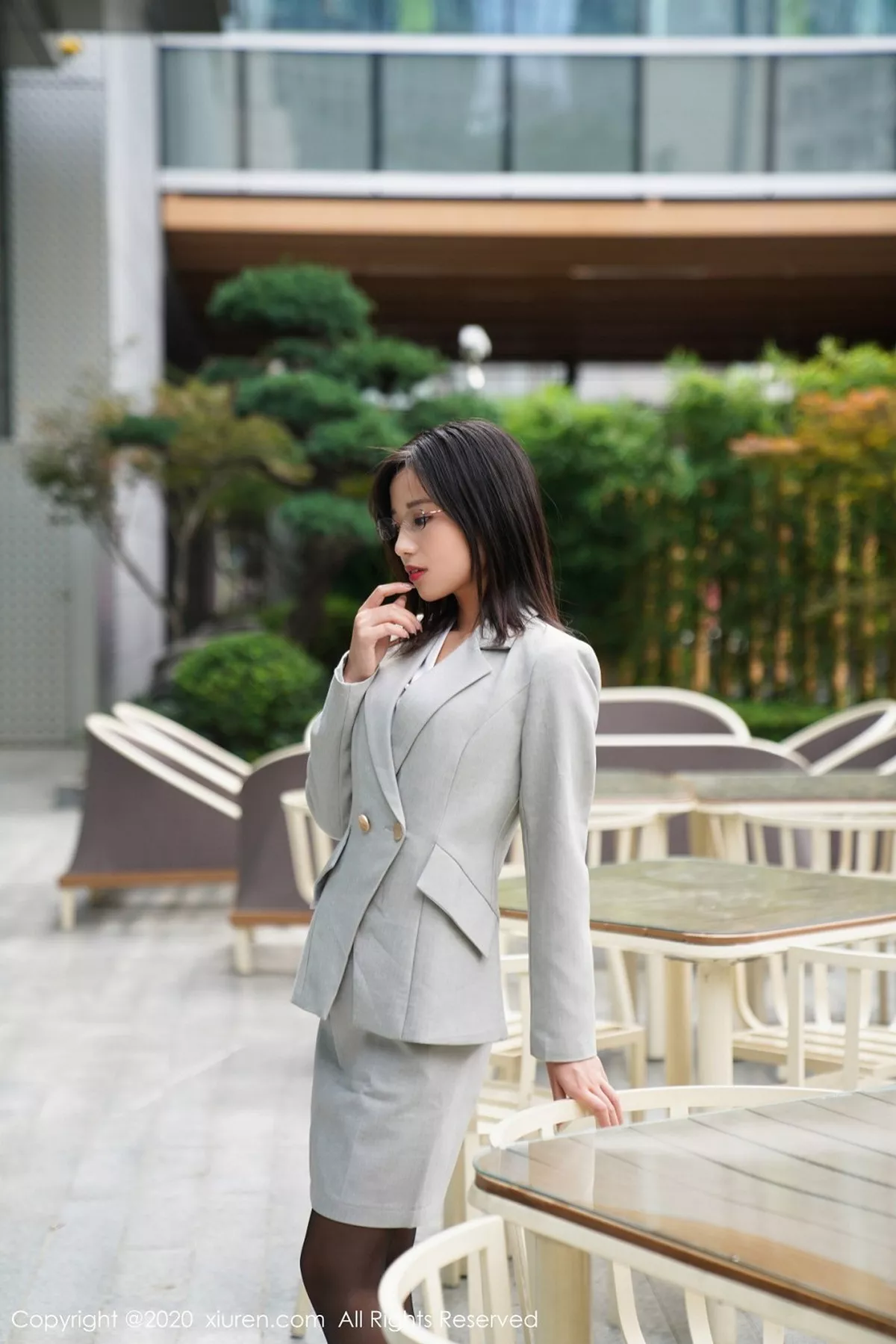 秀人集.com_[XiuRen秀人网]No.2433_嫩模仓井优香秘书职业装主题半脱露黑色吊带蕾丝袜诱惑写真82P