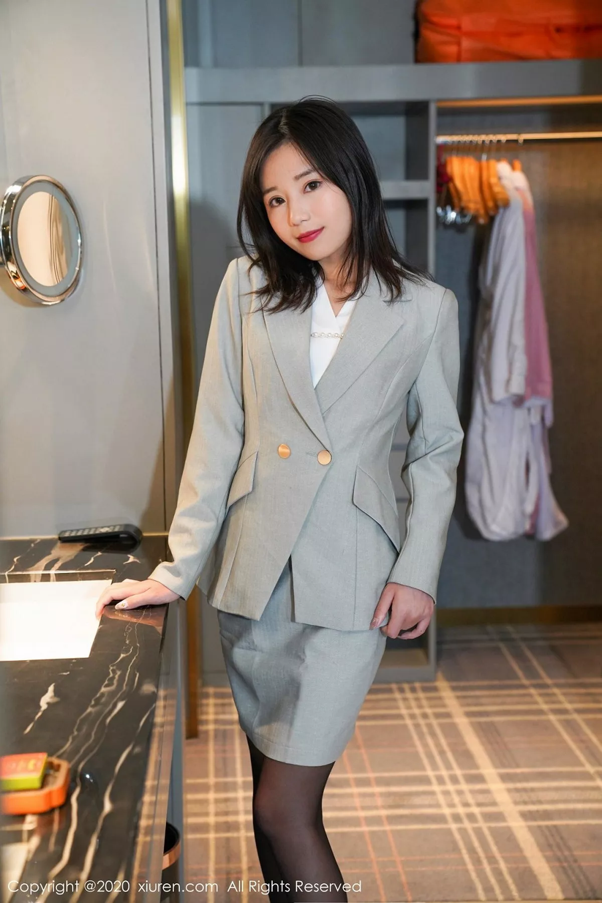 秀人集.com_[XiuRen秀人网]No.2433_嫩模仓井优香秘书职业装主题半脱露黑色吊带蕾丝袜诱惑写真82P