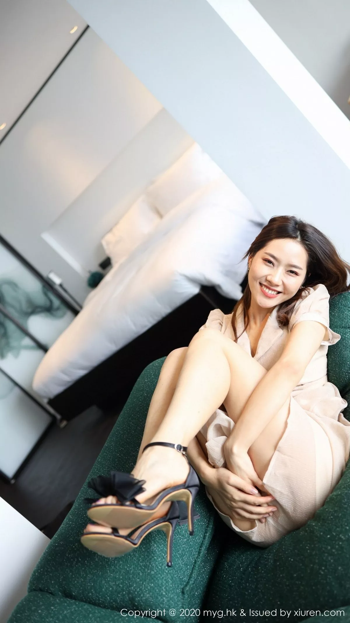 秀人集.com_[MyGirl美媛馆]Vol.447_嫩模方子萱大理旅拍私房典雅长裙半脱秀完美身材诱惑写真92P