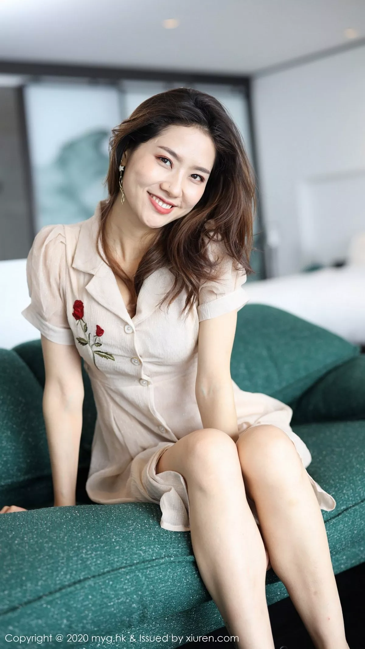 秀人集.com_[MyGirl美媛馆]Vol.447_嫩模方子萱大理旅拍私房典雅长裙半脱秀完美身材诱惑写真92P