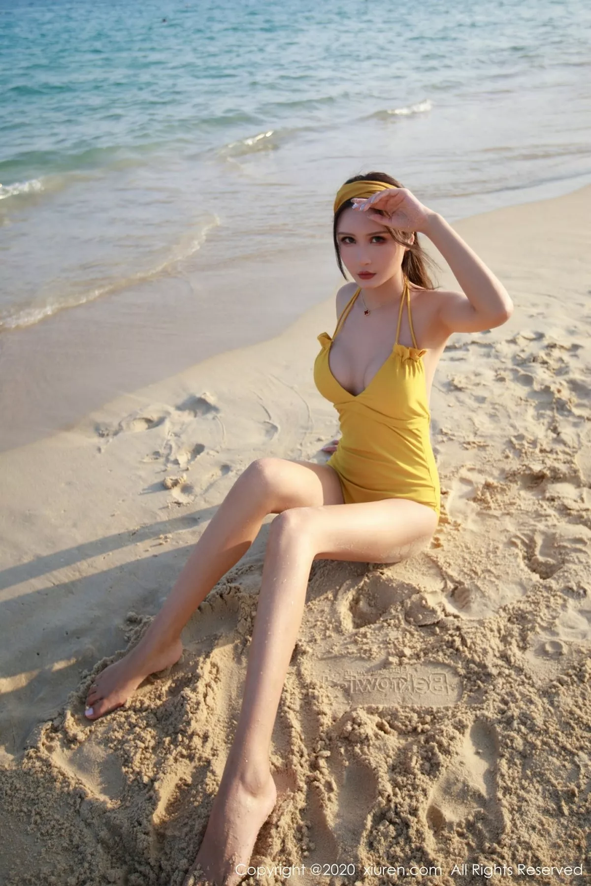 秀人集.com_[XiuRen秀人网]No.2447_嫩模Emily顾奈奈心愿旅拍户外JK制服+海边性感比基尼完美诱惑写真100P