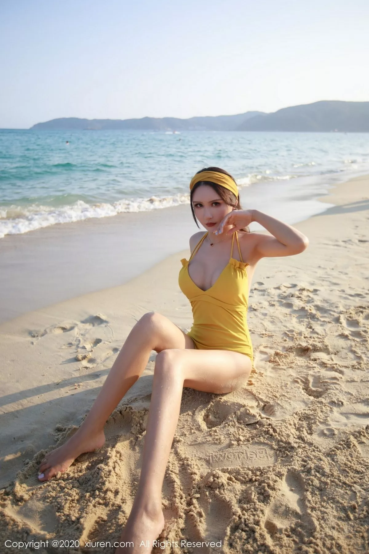 秀人集.com_[XiuRen秀人网]No.2447_嫩模Emily顾奈奈心愿旅拍户外JK制服+海边性感比基尼完美诱惑写真100P