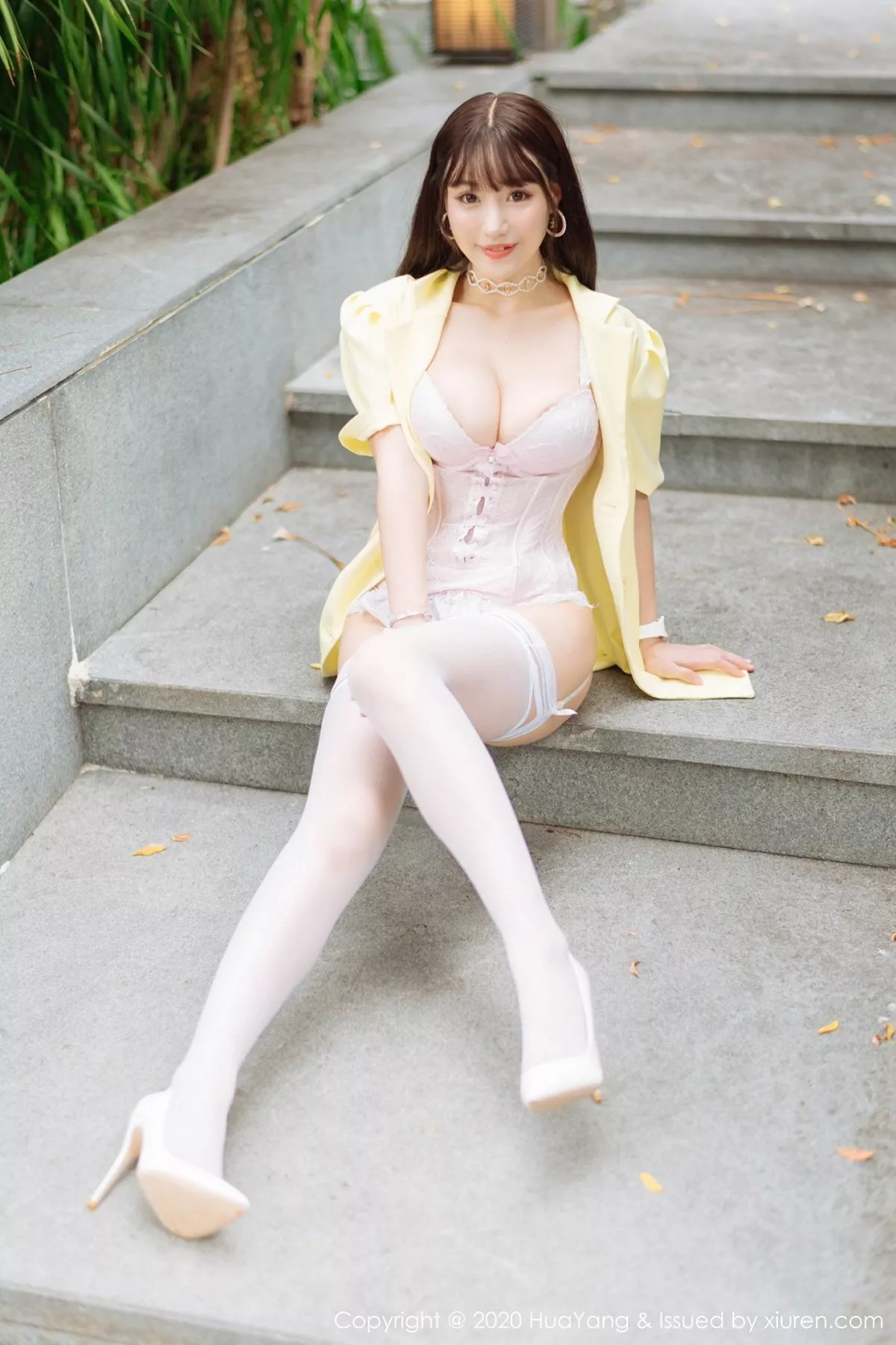 秀人集.com_[HuaYang花漾]Vol.261_女神朱可儿Flower三亚旅拍情趣内衣配蕾丝吊袜惹火诱惑写真53P