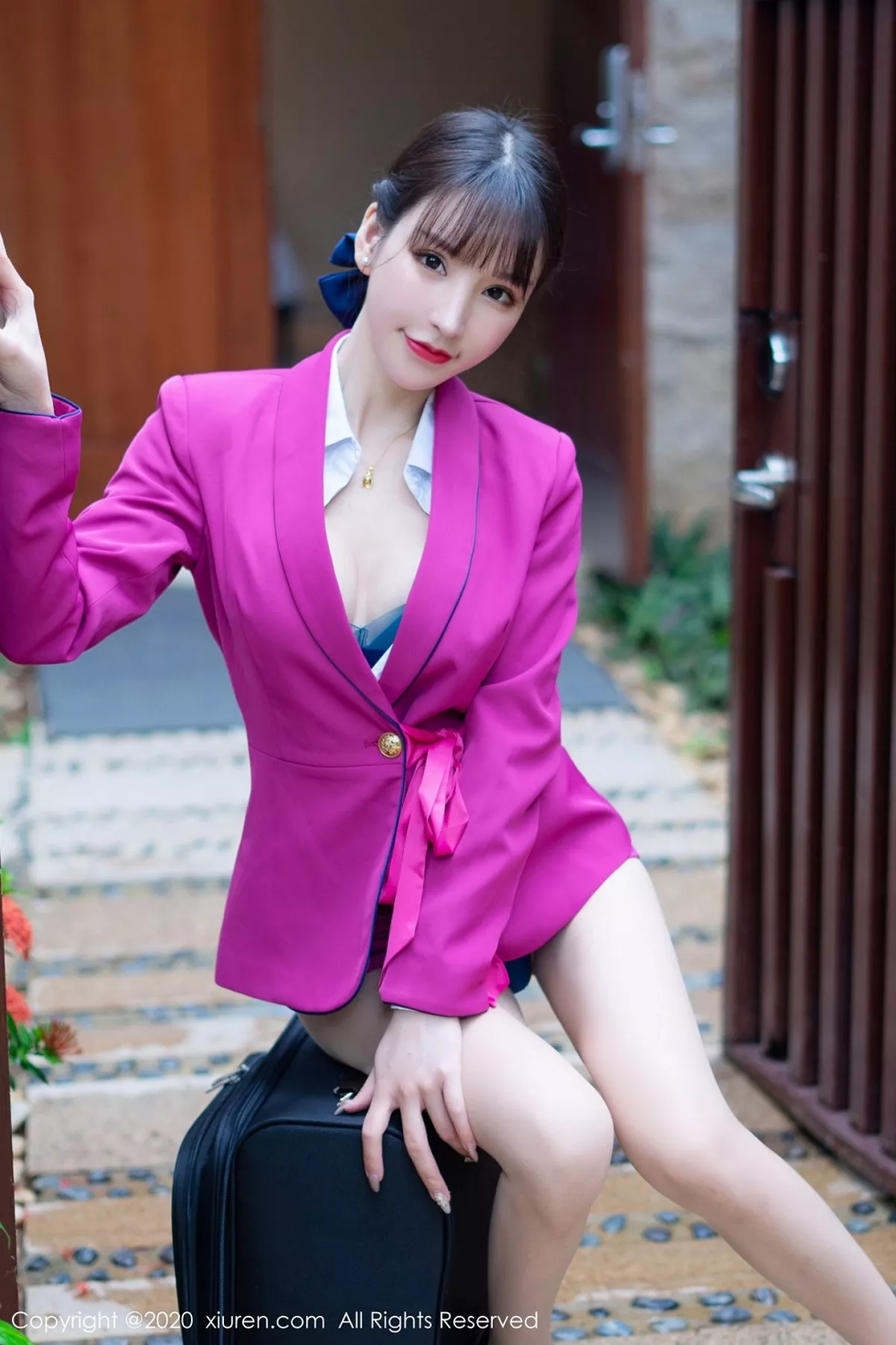 秀人集.com_[XiuRen秀人网]No.2367_女神周于希Sandy三亚旅拍私房半脱露性感内衣开档肉丝撩人诱惑写真72P