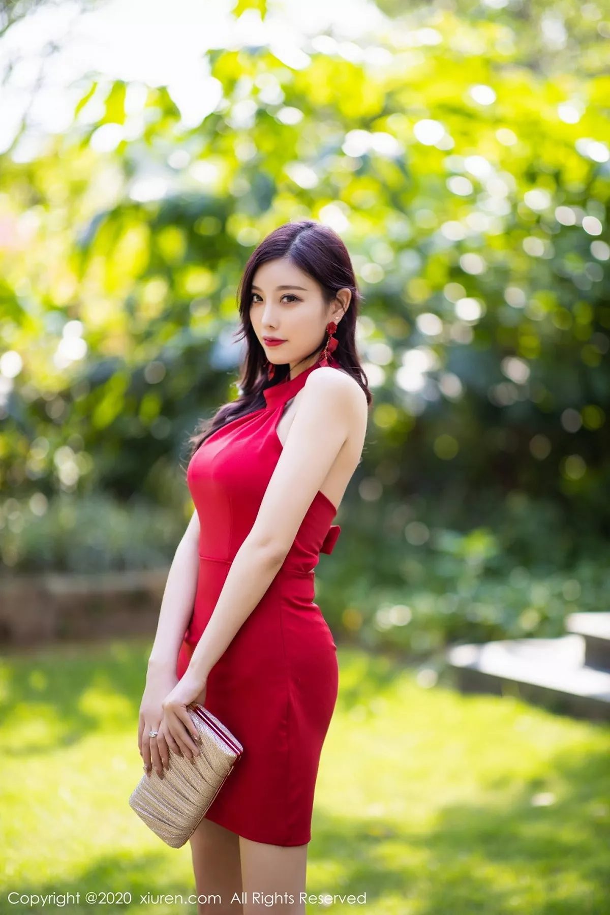 秀人集.com_[XiuRen秀人网]No.2373_女神杨晨晨sugar性感露背猩红吊裙秀白嫩肌肤撩人诱惑写真54P