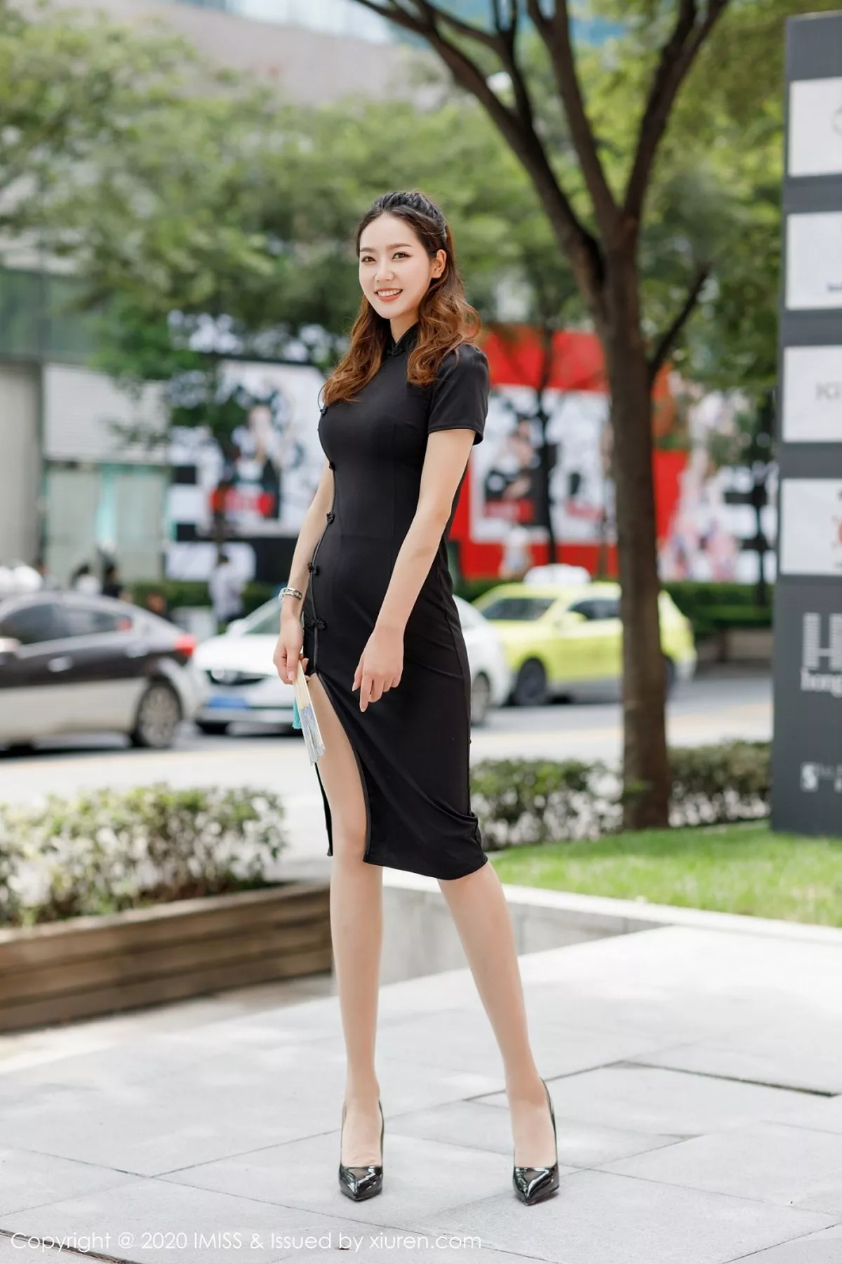 秀人集.com_[IMISS爱蜜社]Vol.495_嫩模方子萱私房脱古韵旗袍露性感蕾丝内衣完美诱惑写真51P