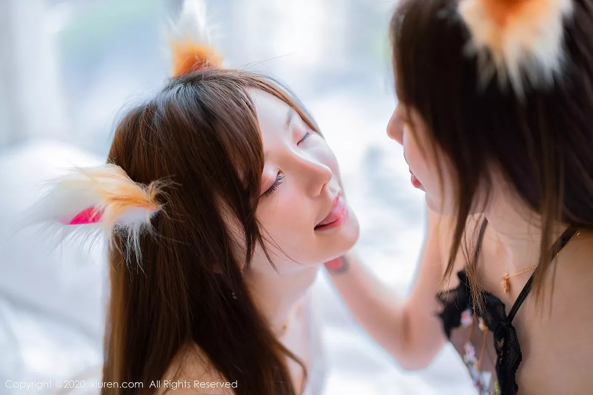 秀人集.com_[XiuRen秀人网]No.2543_性感嫩模玉兔miki＆糯美子Mini私房妩媚狐狸系列合集写真32P