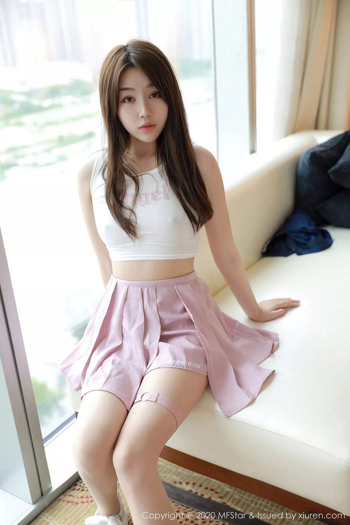 秀人集.com_[MFStar模范学院]Vol.384_嫩模梦梵私房吊带内衣配粉色短裙秀完美身材诱惑写真43P