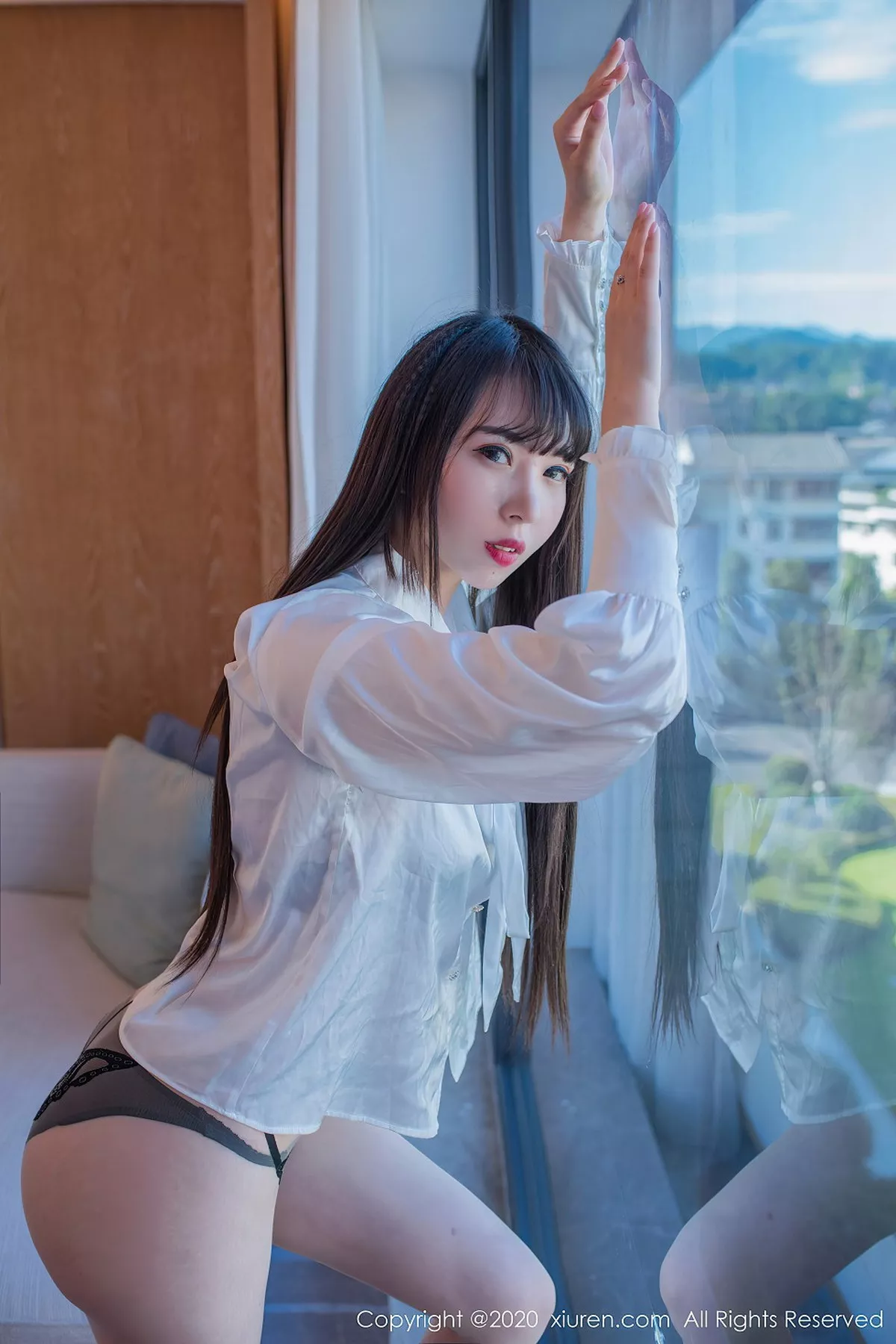 秀人集.com_[XiuRen秀人网]No.2590_日系良人小波多成都旅拍私房脱粉色短裙露黑色蕾丝内裤诱惑写真61P