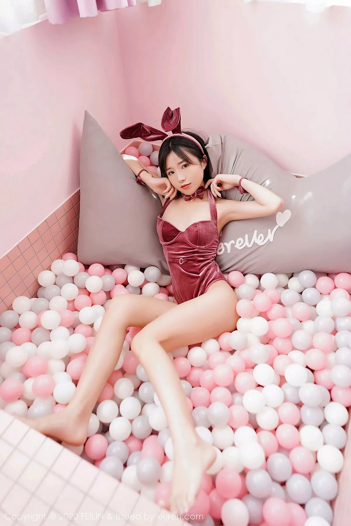 秀人集.com_[FeiLin嗲囡囡]VOL.339_嫩模仓井优香私房俏皮猫耳装+性感黑色内衣极致魅惑写真43P