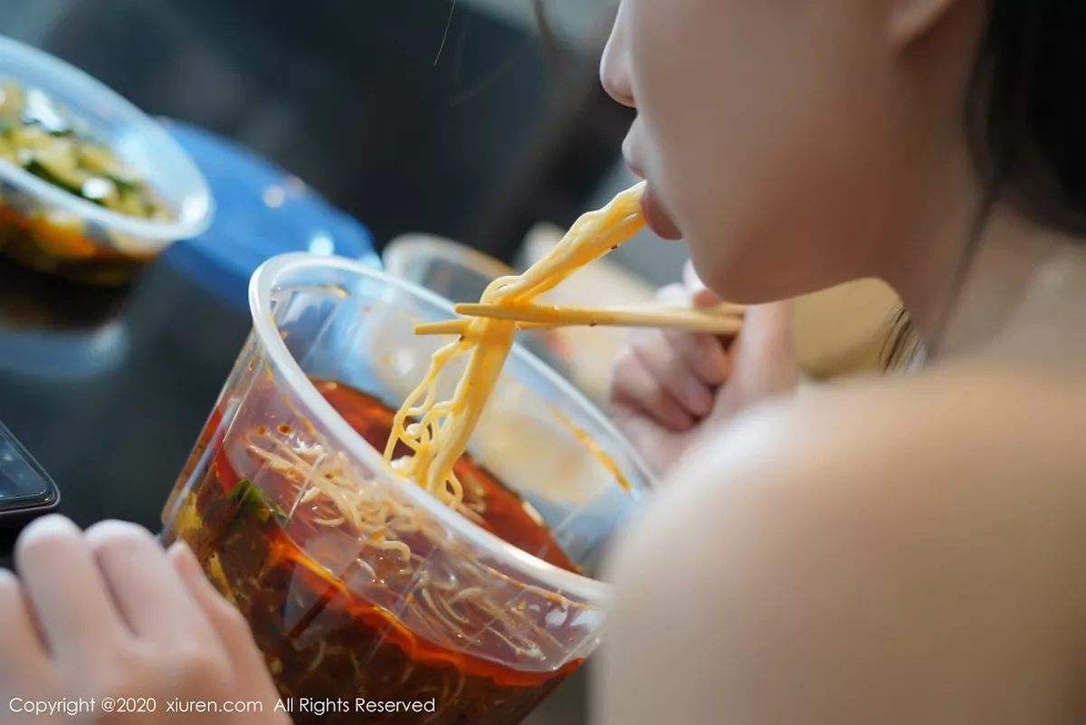 秀人集.com_[XiuRen秀人网]No.2676_嫩模仓井优香居家厨娘主题私房白色女仆装配丁字裤惹火诱惑写真37P