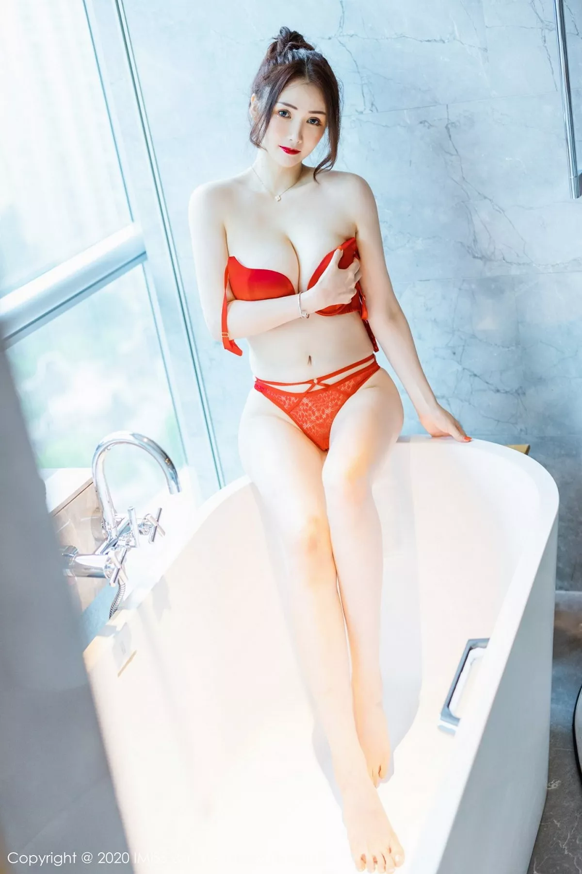 秀人集.com_[IMISS爱蜜社]Vol.516_嫩模Evon陈赞之丝滑睡衣下性感红色内衣秀傲人豪乳诱惑写真53P