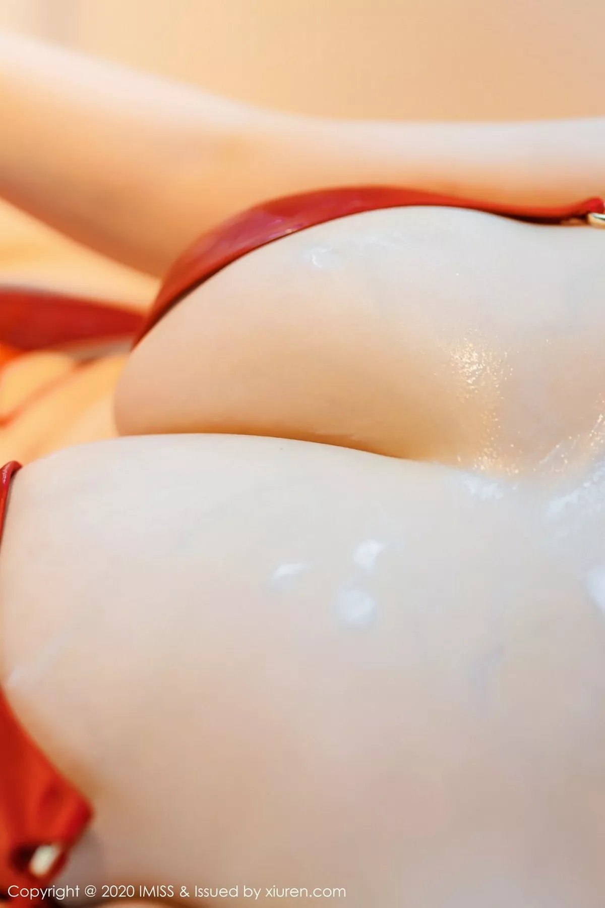 秀人集.com_[IMISS爱蜜社]Vol.516_嫩模Evon陈赞之丝滑睡衣下性感红色内衣秀傲人豪乳诱惑写真53P