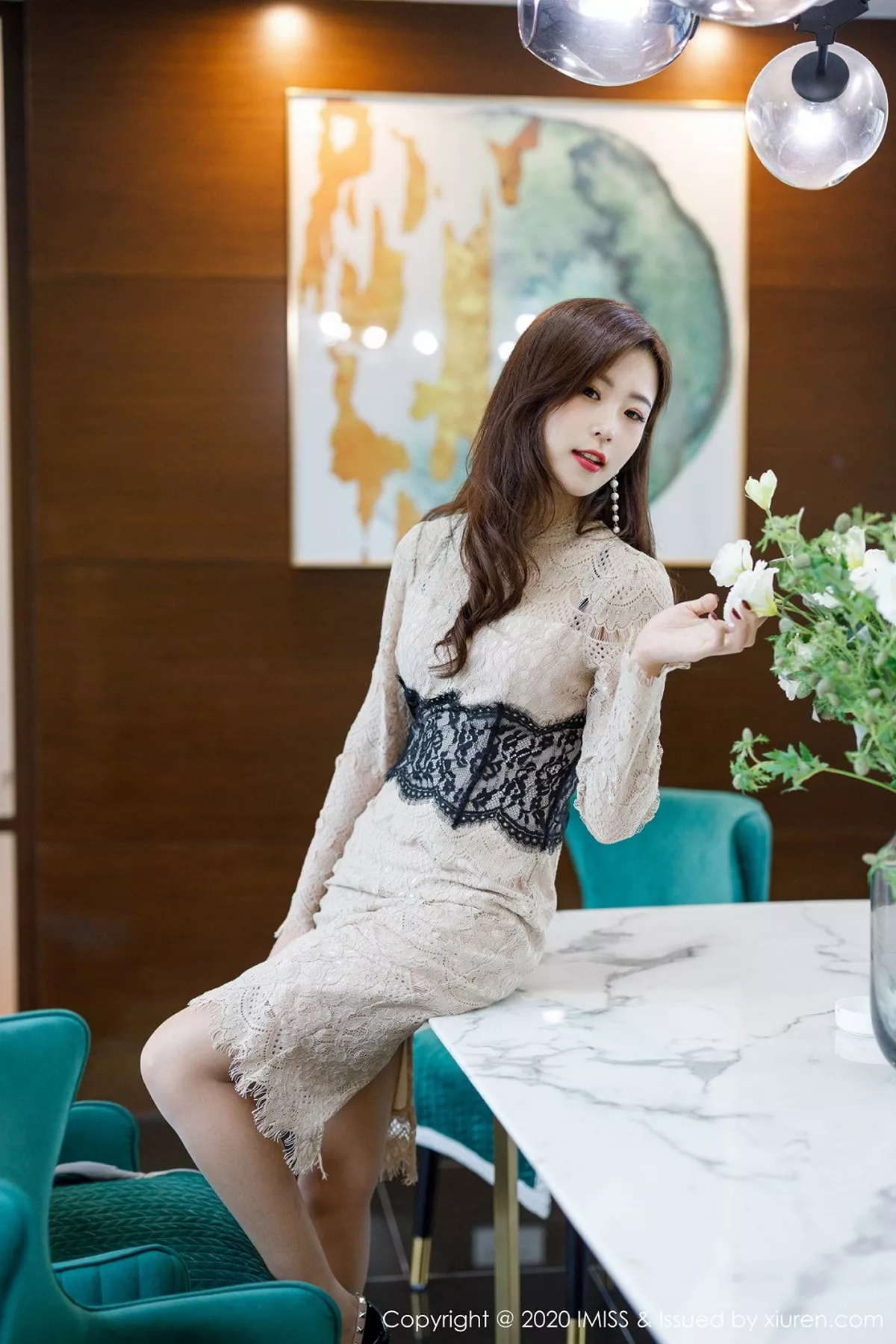 秀人集.com_[IMISS爱蜜社]Vol.517_模特杨紫嫣Cynthia私房脱典雅礼裙露性感内衣迷人诱惑写真43P