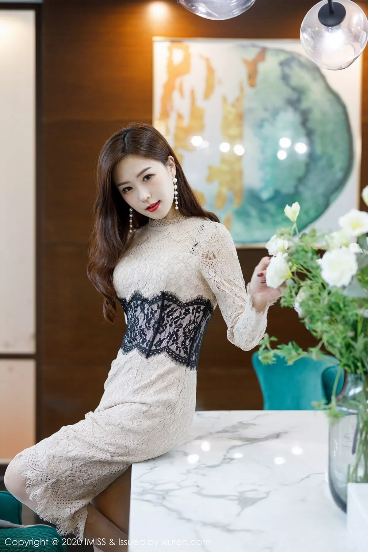 秀人集.com_[IMISS爱蜜社]Vol.517_模特杨紫嫣Cynthia私房脱典雅礼裙露性感内衣迷人诱惑写真43P