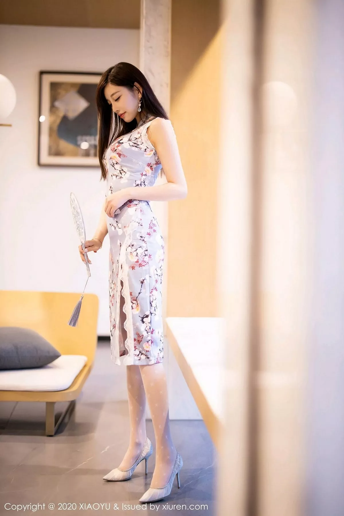 秀人集.com_[XiaoYu画语界]Vol.398_女神杨晨晨sugar清远旅拍古韵旗袍配肉丝裤袜秀翘臀诱惑写真53P