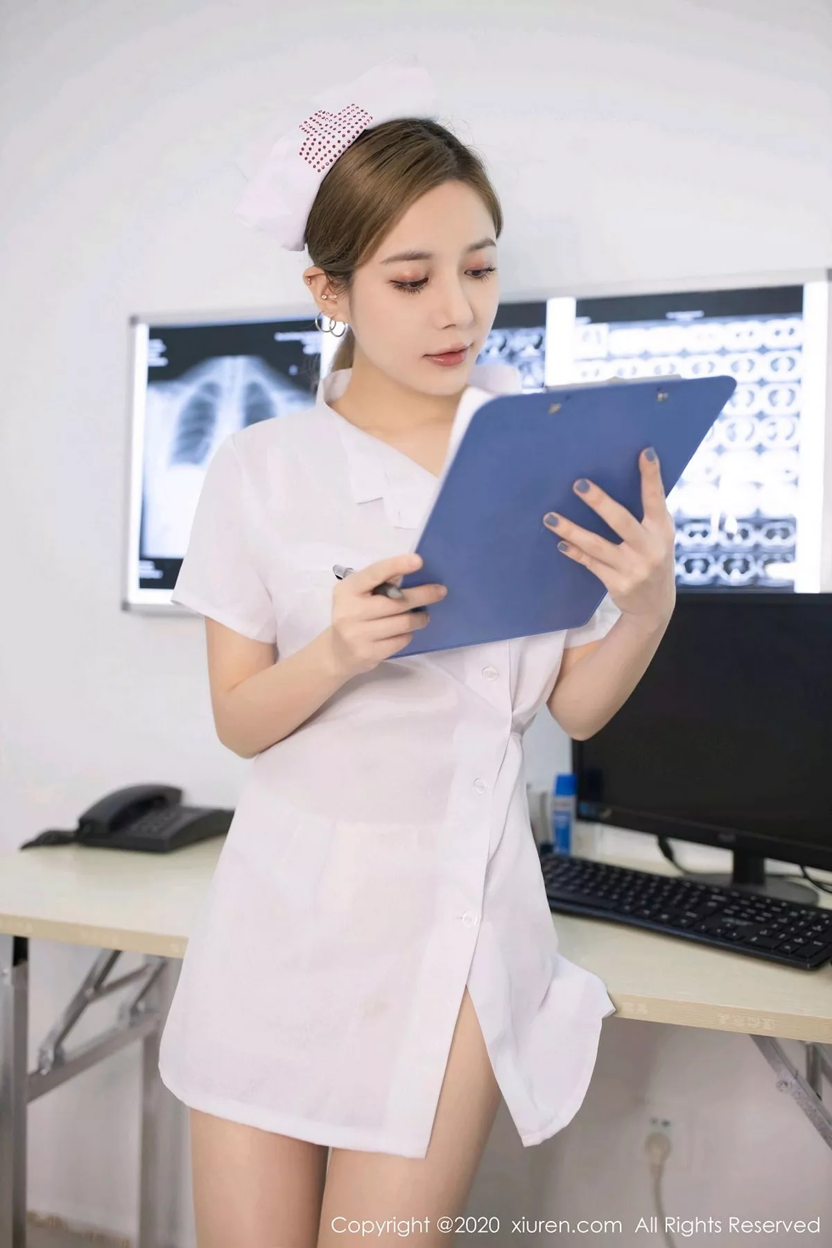 秀人集.com_[XiuRen秀人网]No.2743_嫩模鱼子酱Fish护士打针主题脱护士制服露性感白色内衣诱惑写真81P