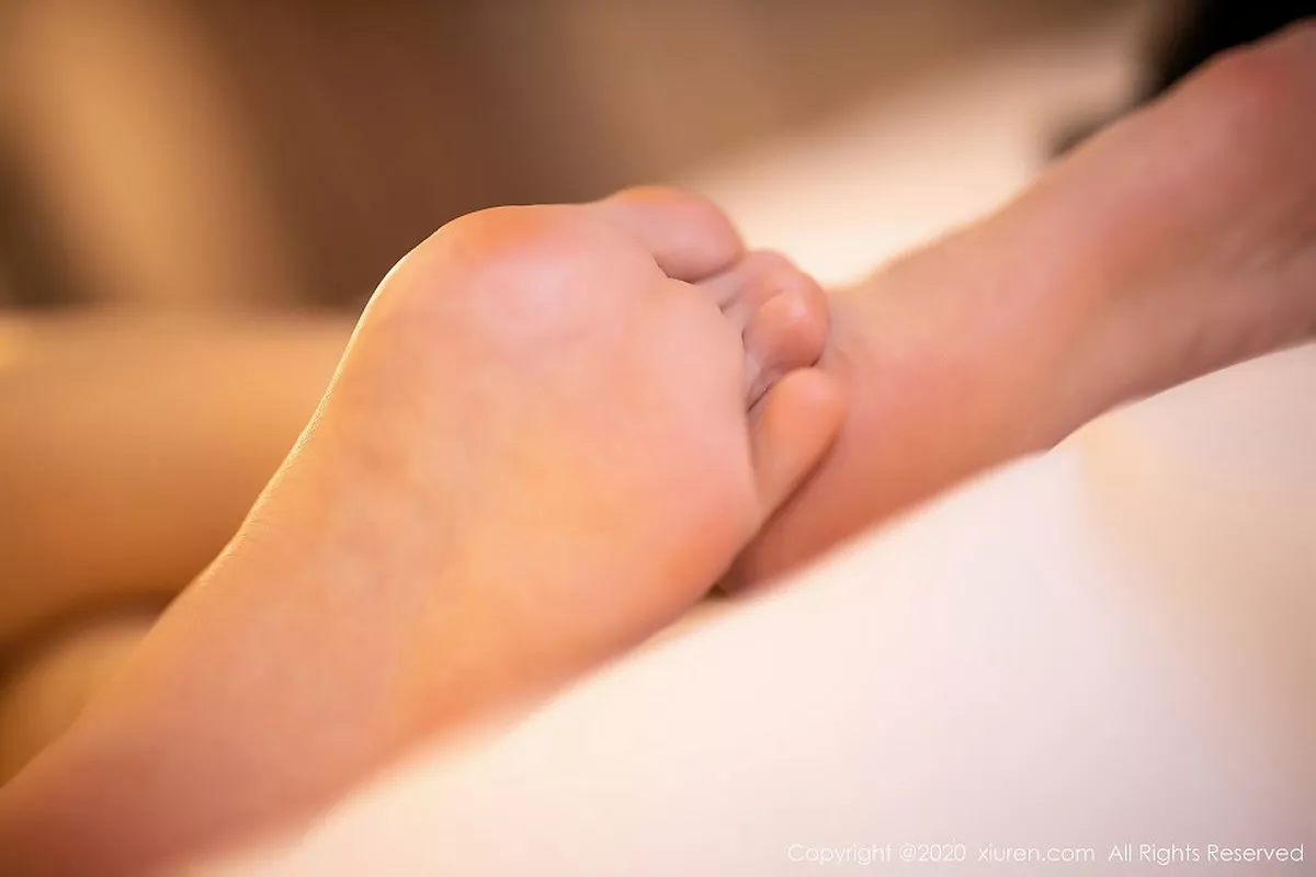 秀人集.com_[XiuRen秀人网]No.2616_女神杨晨晨sugar私房典雅礼裙配黑丝裤袜撩人姿势诱惑写真118P