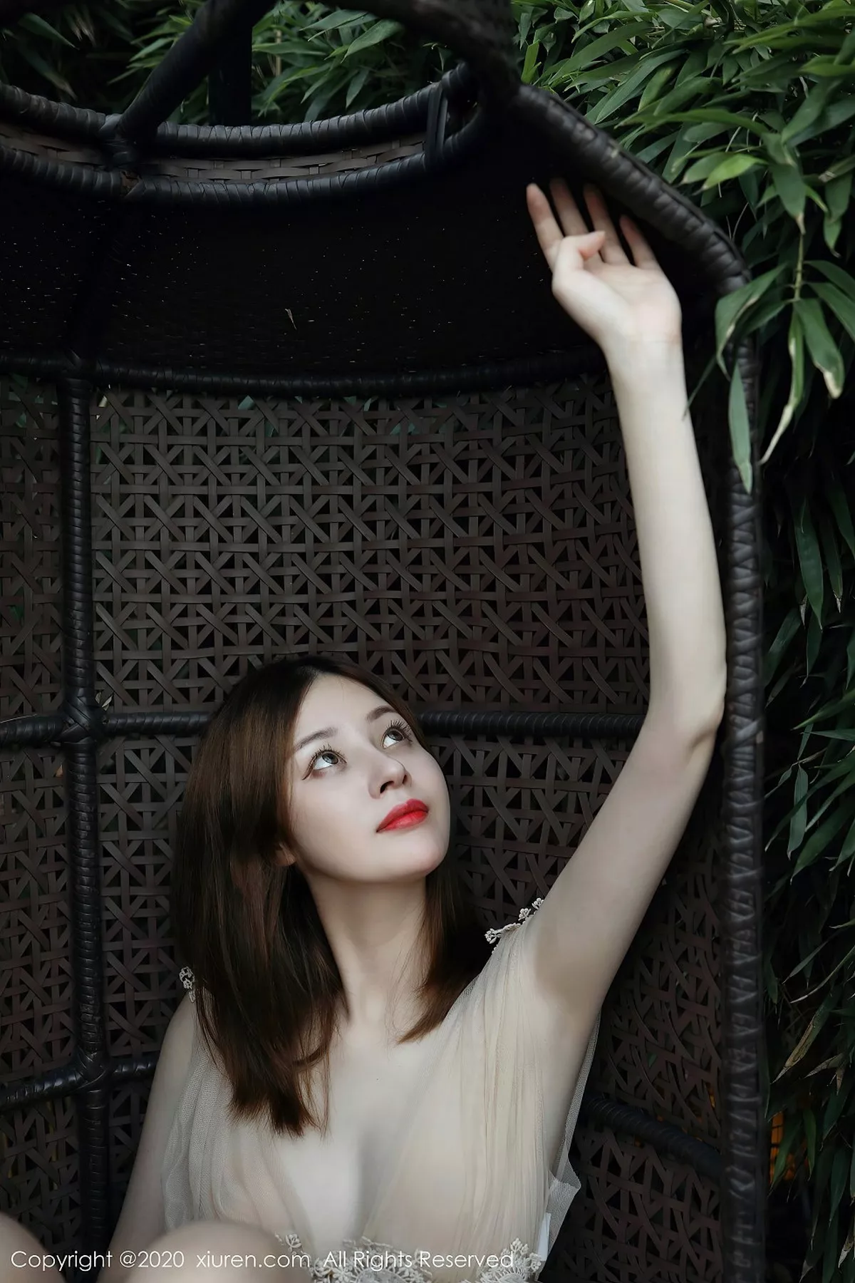 秀人集.com_[XiuRen秀人网]No.2623_嫩模樱花EIsa轻透薄纱睡衣主题私房床上缕空秀火辣身材诱惑写真48P