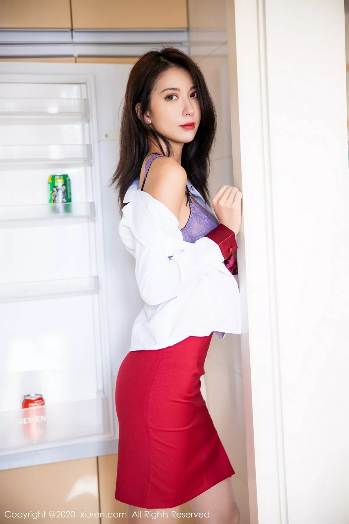 秀人集.com_[XiuRen秀人网]No.2640_气质美女Carry空乘制服主题私房脱制服露蕾丝内衣诱惑写真91P