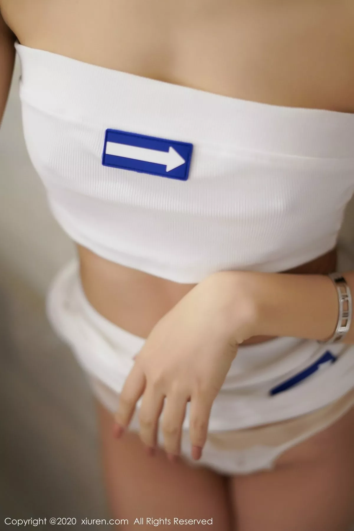 秀人集.com_[XiuRen秀人网]No.2766_女神冯木木LRIS白色抹胸内衣主题蕾丝内裤秀翘臀极致诱惑写真62P