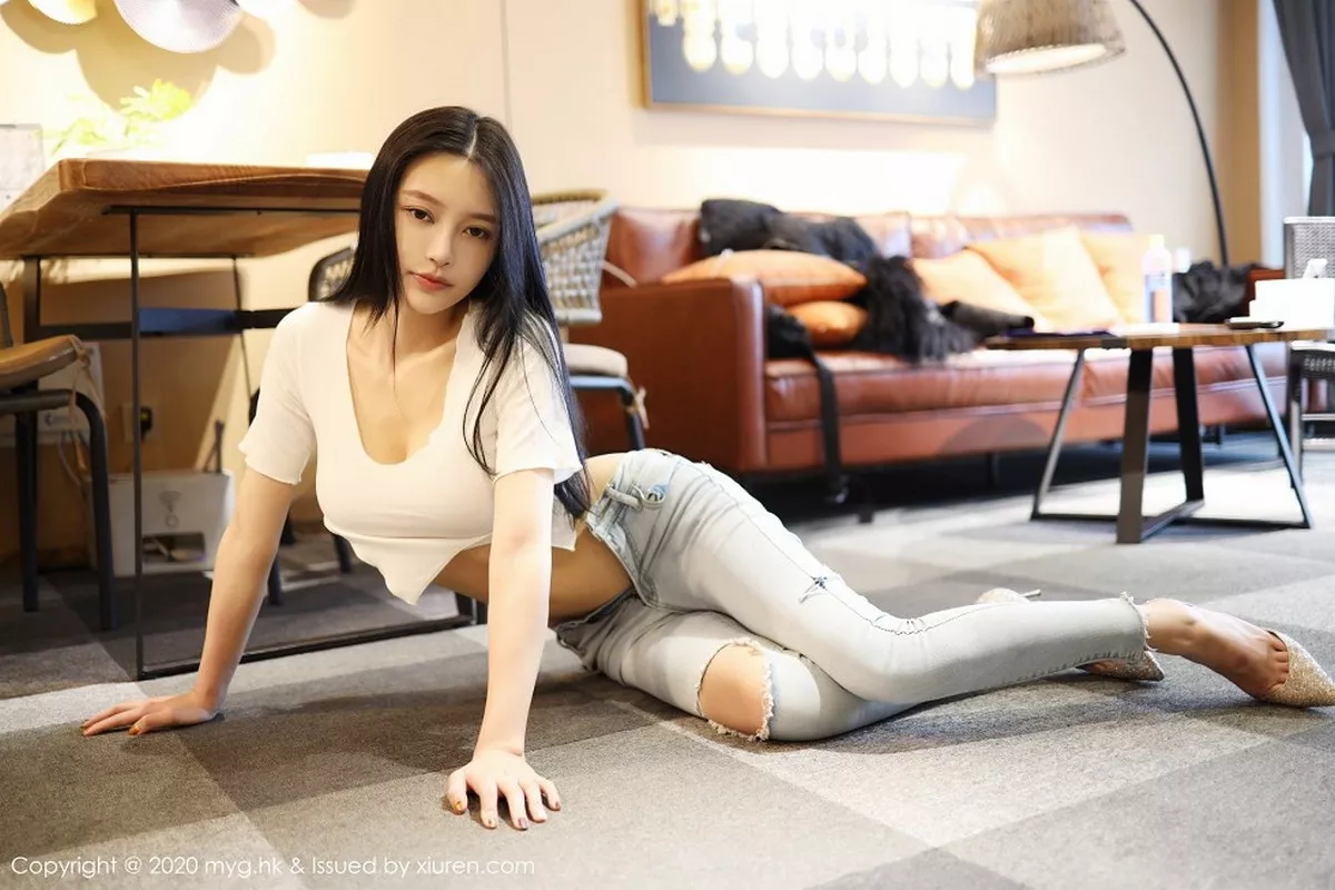 秀人集.com_[MyGirl美媛馆]Vol.459_女神唐琪儿私房破烂紧身牛仔裤半脱露翘臀撩人诱惑写真72P