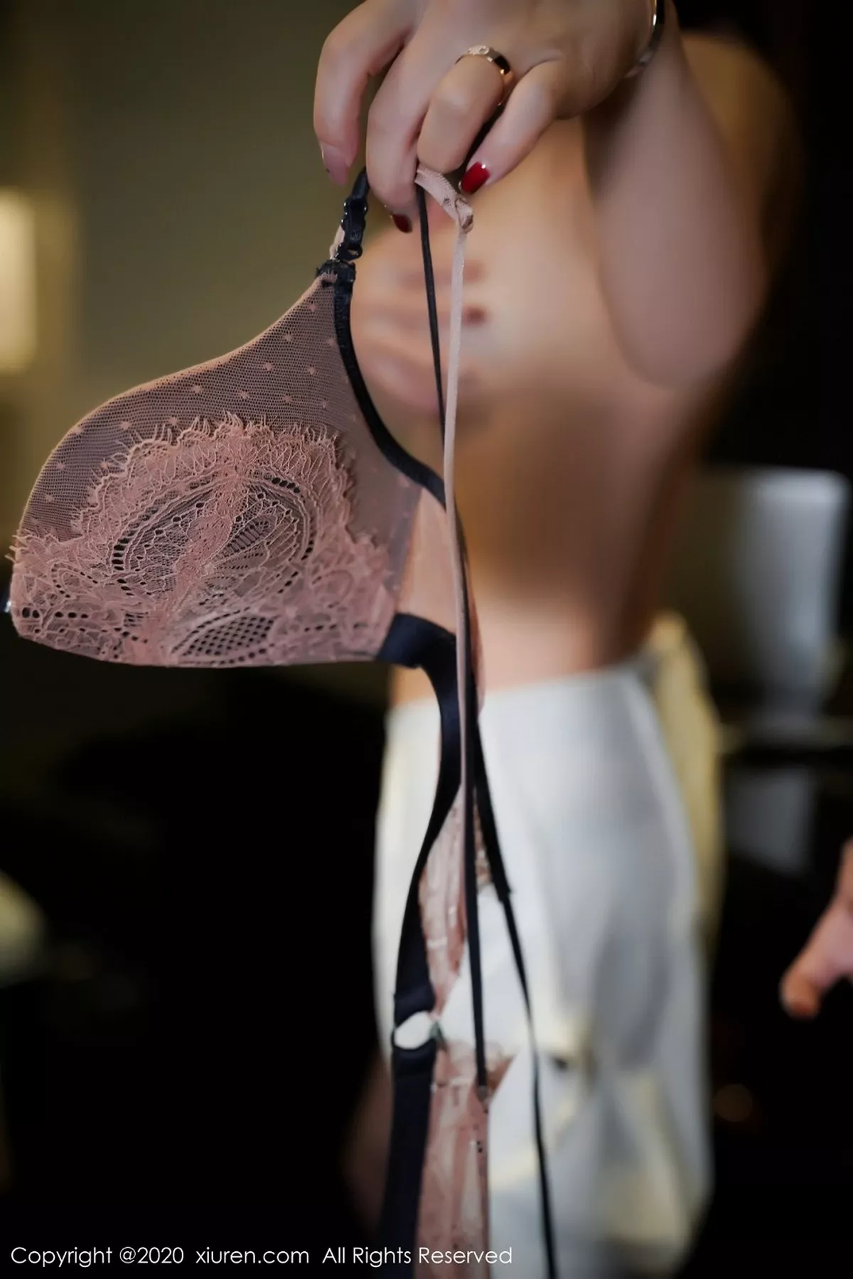 秀人集.com_[XiuRen秀人网]No.2836_嫩模Lucky沈欢欣性感姐妹花魅惑车拍+酒店私房互撩写真合集86P