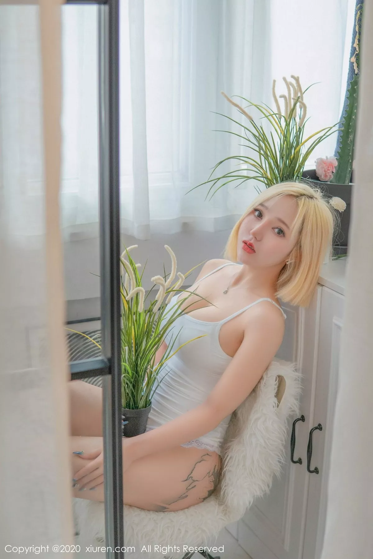 秀人集.com_[XiuRen秀人网]No.2842_嫩模文静儿纯白低胸内衣秀魔鬼身材浑圆蜜桃臀极致诱惑写真60P