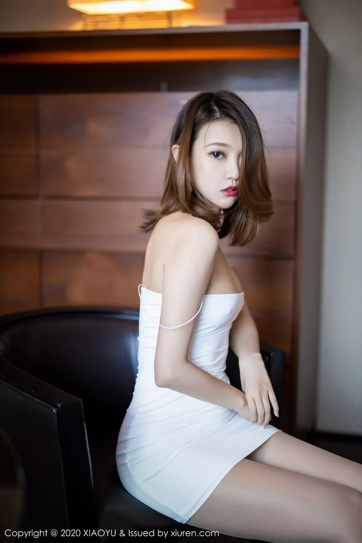 秀人集.com_[XiaoYu画语界]Vol.420_女神冯木木LRIS私房白色吊裙配无内肉丝裤袜秀翘臀诱惑写真91P