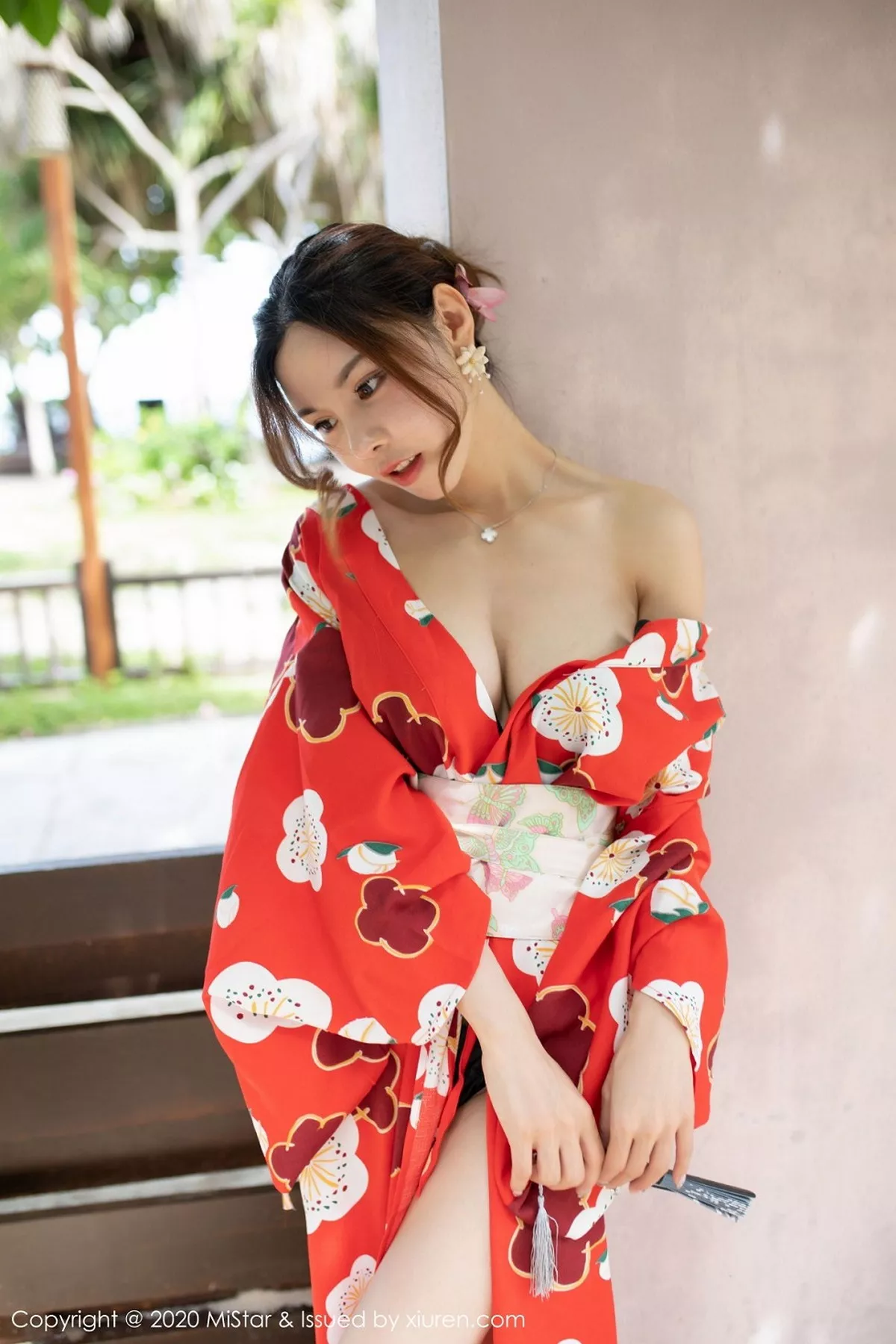 秀人集.com_[MiStar魅妍社]Vol.326_嫩模沈佳熹私房鲜艳红色和服半露酥胸白嫩美腿诱惑写真45P