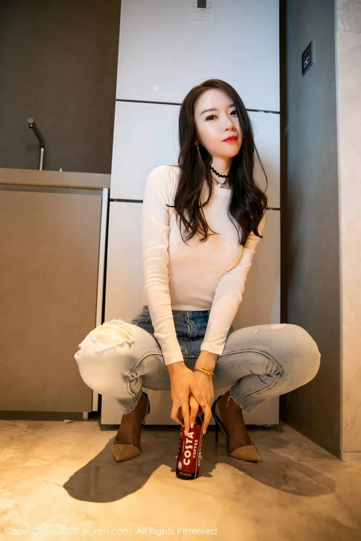 秀人集.com_[XiuRen秀人网]No.2870_嫩模梦心月心愿旅拍私房脱牛仔裤露无内黑丝裤袜秀翘臀诱惑写真94P