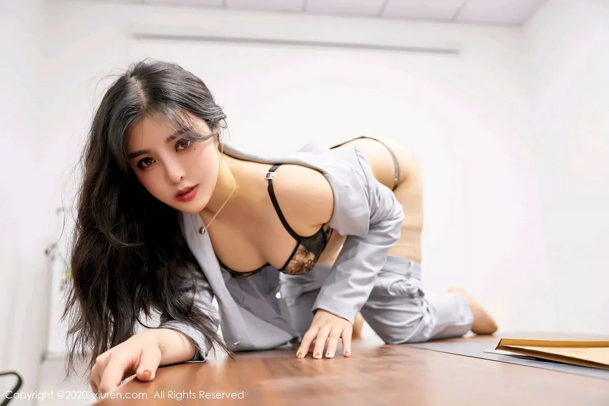 秀人集.com_[XiuRen秀人网]No.2878_嫩模韩静安经典职场职业装半脱露精致镂空内衣秀翘臀诱惑写真58P