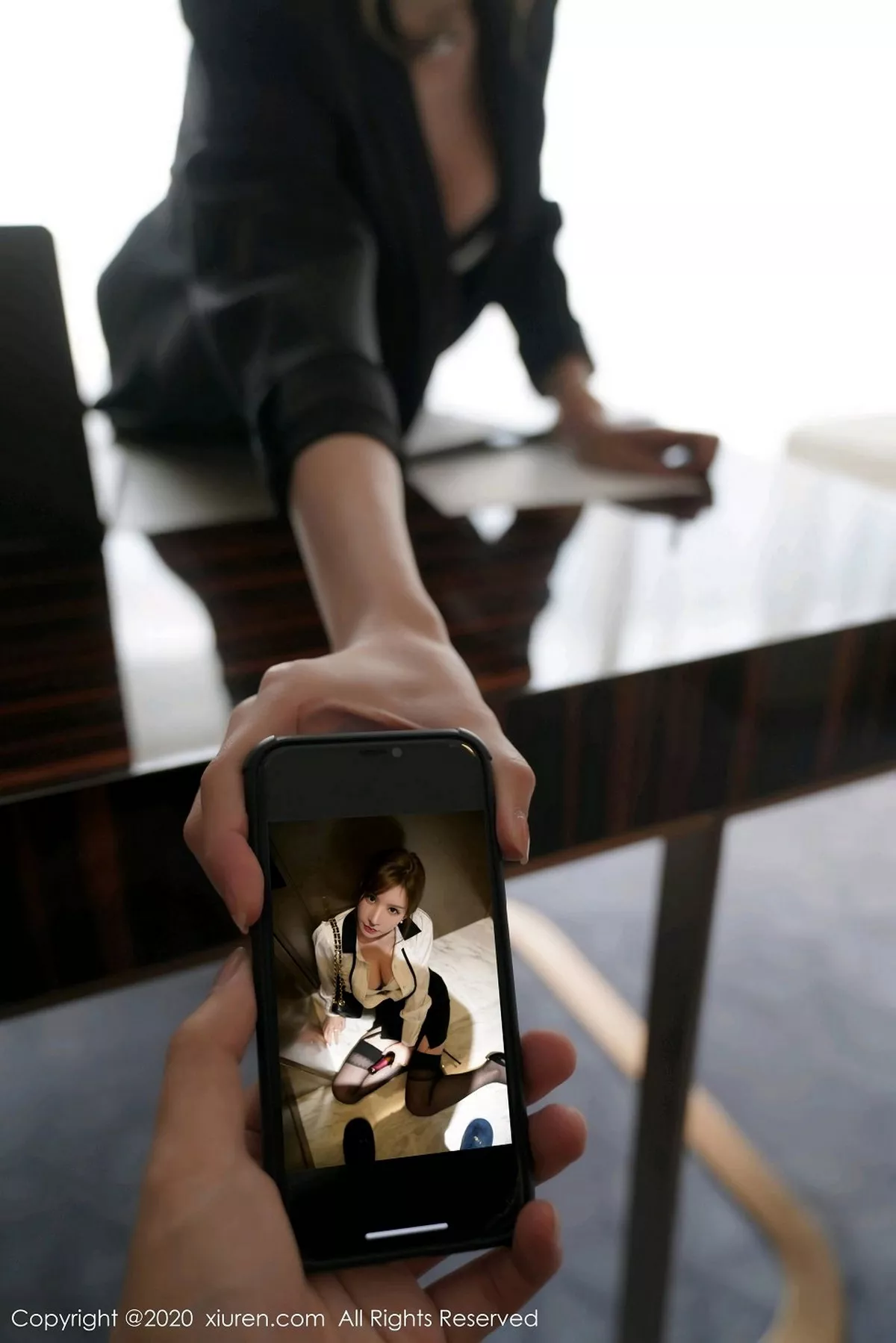 秀人集.com_[XiuRen秀人网]No.2885_女神周于希Sandy职场OL剧情主题私房半脱肉丝裤袜极致诱惑写真113P