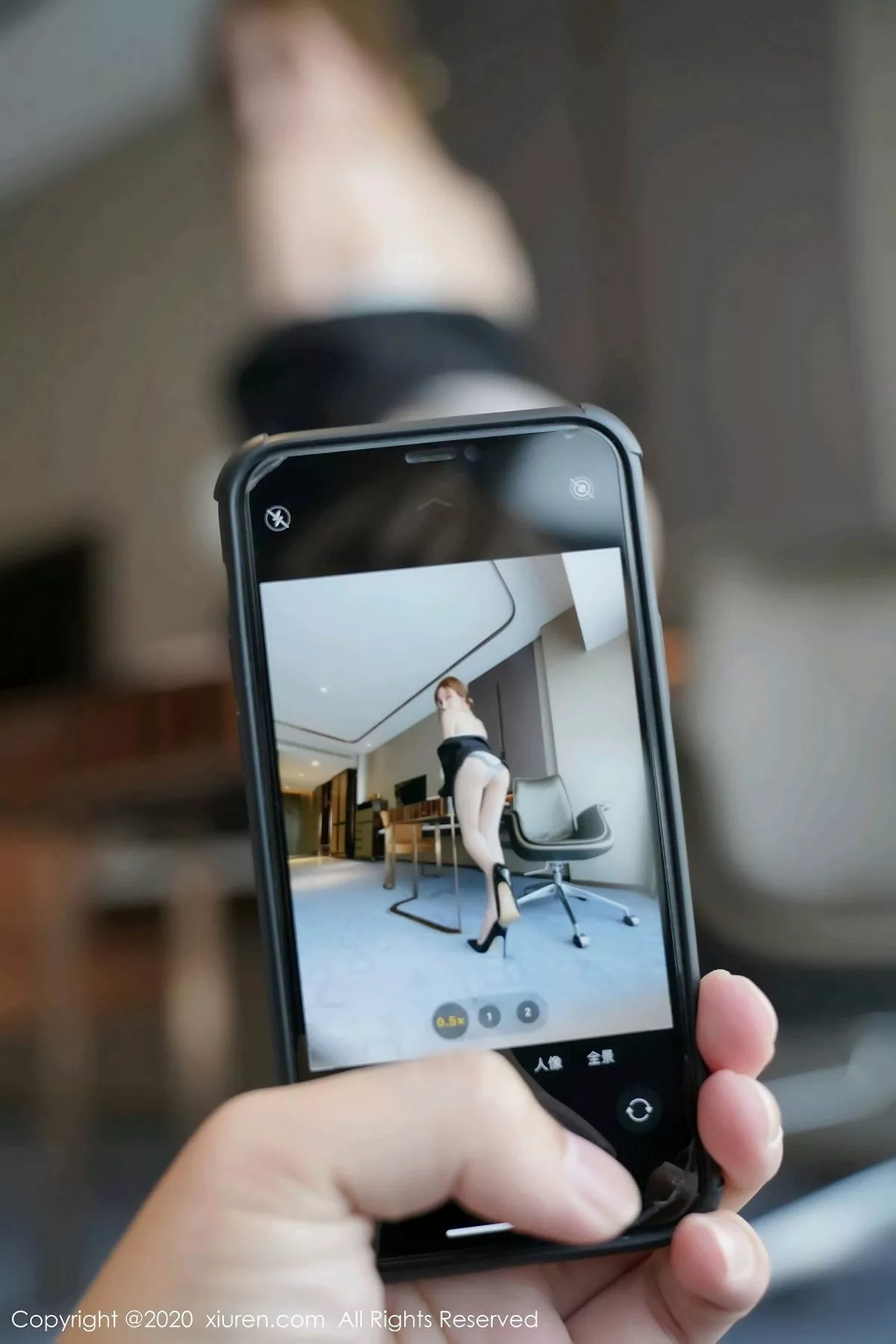 秀人集.com_[XiuRen秀人网]No.2885_女神周于希Sandy职场OL剧情主题私房半脱肉丝裤袜极致诱惑写真113P