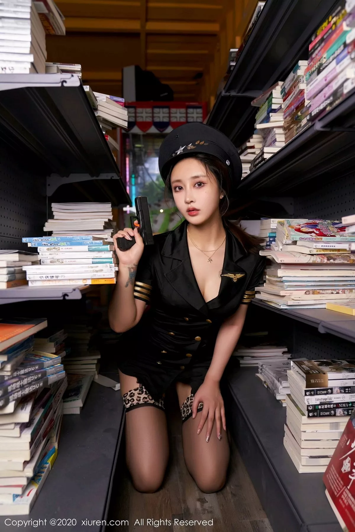 秀人集.com_[XiuRen秀人网]No.2782_嫩模林子欣Freya心愿旅拍女特务剧情性感服饰配黑丝袜诱惑写真47P