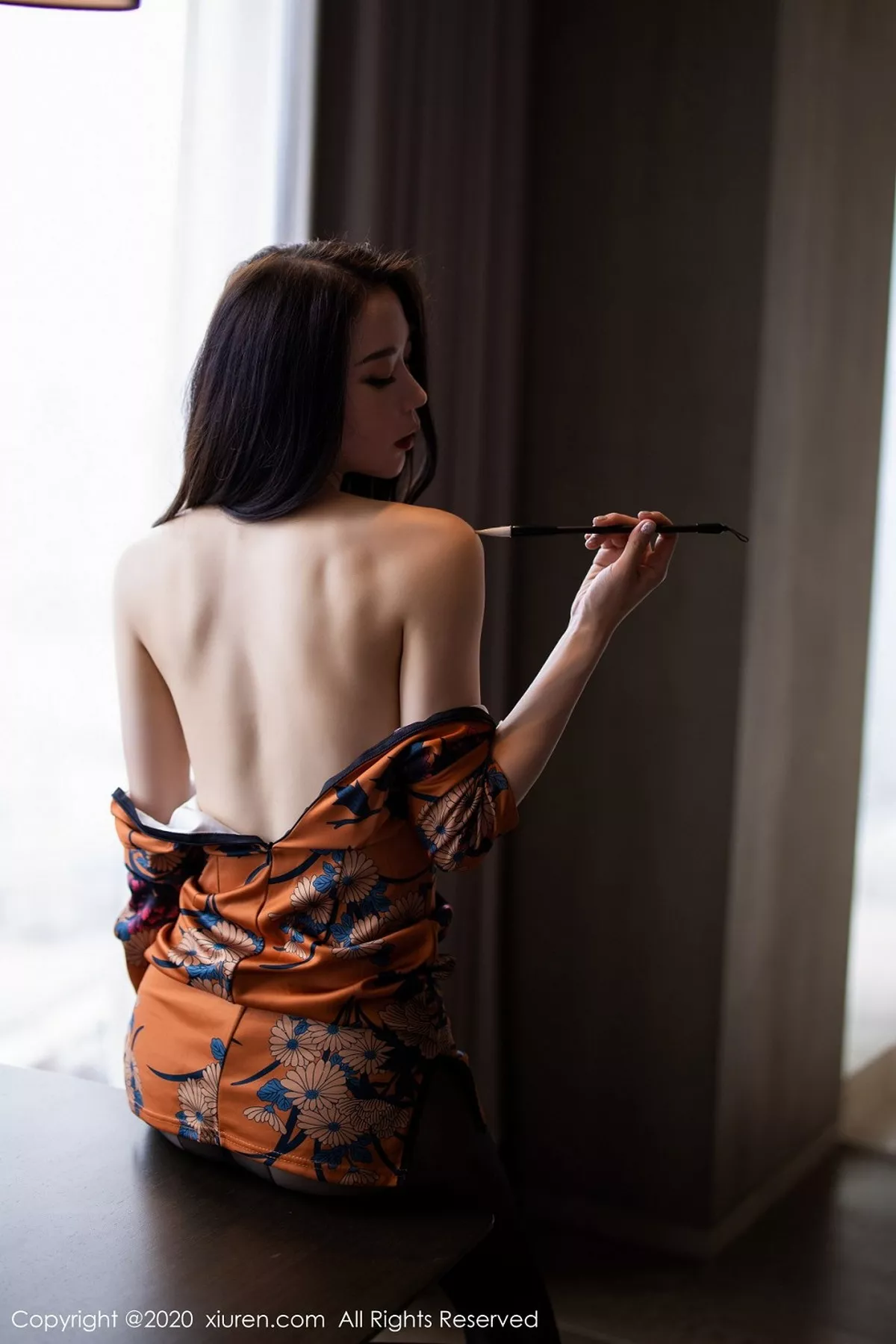 秀人集.com_[XiuRen秀人网]No.2899_嫩模梦心月心愿旅拍古韵旗袍配无内黑丝裤袜秀翘臀极致魅惑写真122P