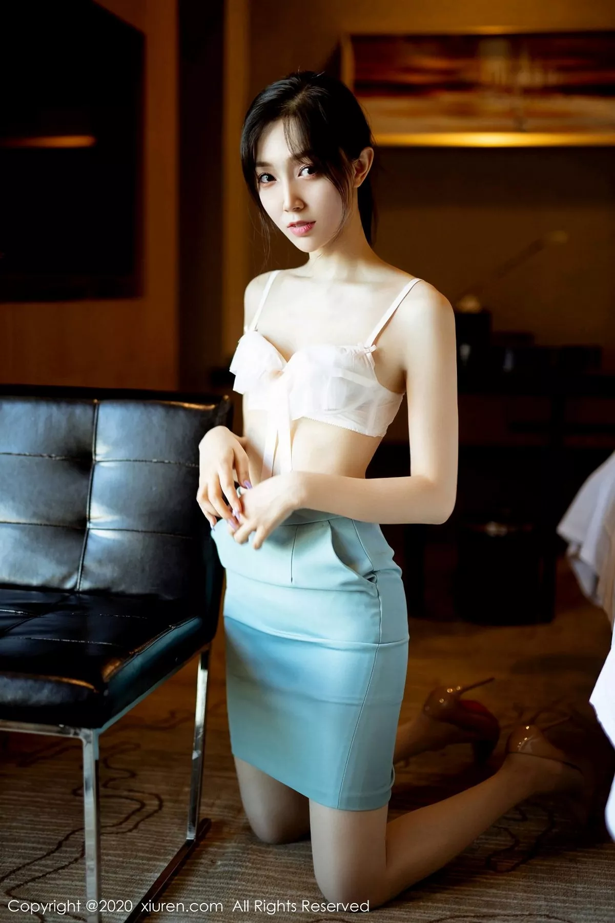 秀人集.com_[XiuRen秀人网]No.2797_嫩模九千柒柒飒爽率性西装主题半脱露性感内衣秀苗条身材写真44P