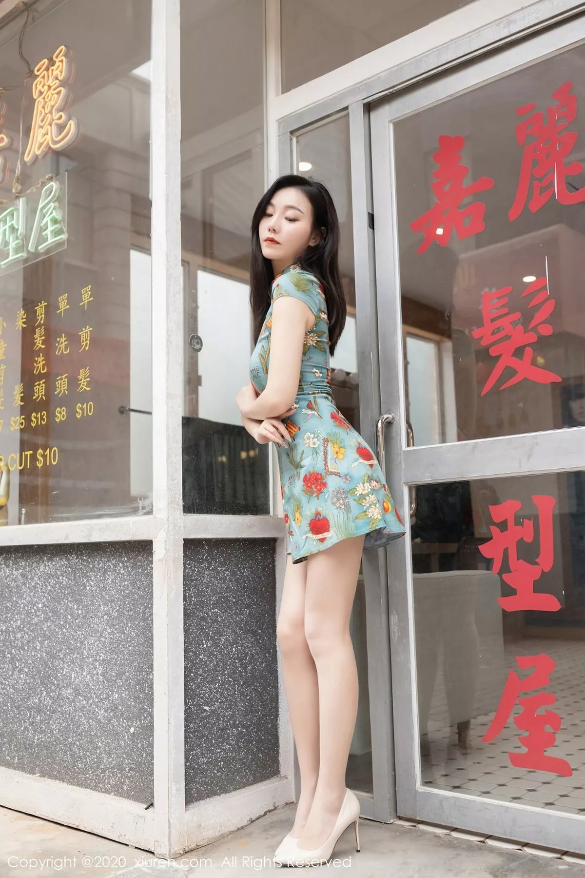 秀人集.com_[XiuRen秀人网]No.2963_嫩模安然Maleah新年发型屋主题怀旧港风旗袍半露豪乳诱惑写真65P