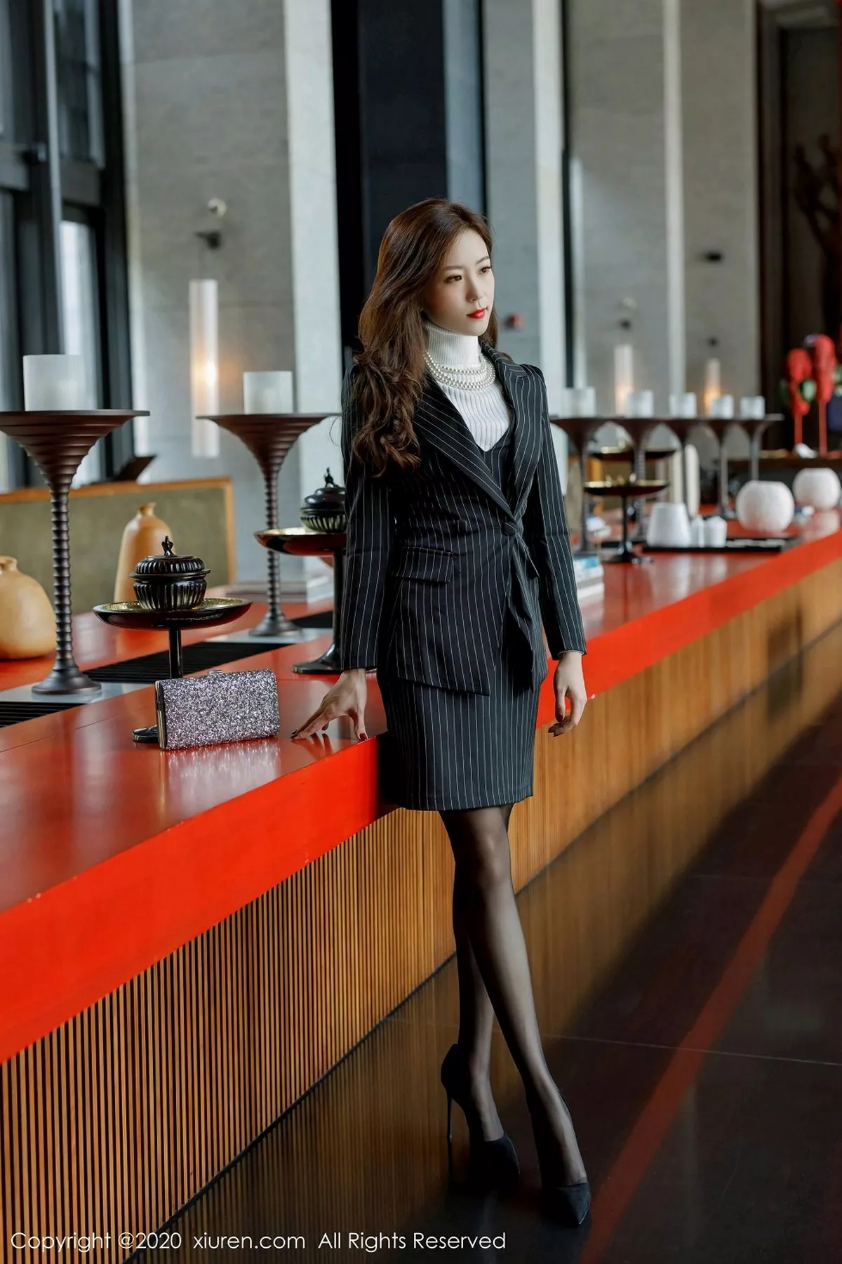 秀人集.com_[XiuRen秀人网]No.2910_嫩模杨紫嫣Cynthia职场女老板主题半脱露开档黑丝裤袜诱惑写真66P