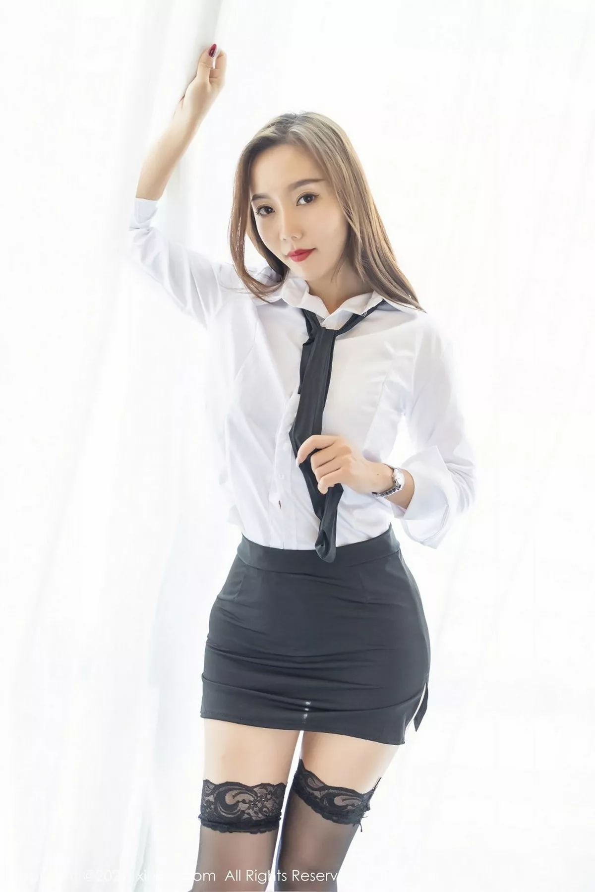 秀人集.com_[XiuRen秀人网]No.2991_嫩模艾静香私房黑短裙职场OL主题撩裙秀翘臀美腿撩人诱惑写真43P