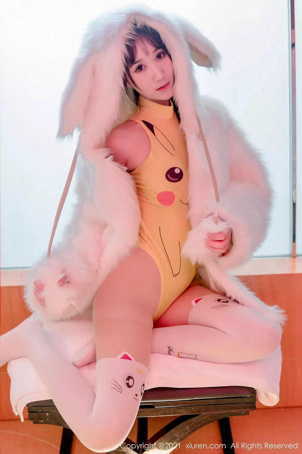 秀人集.com_[XiuRen秀人网]No.2988_嫩模小果冻儿性感卡通连体衣配开档肉丝裤袜撩人诱惑写真55P