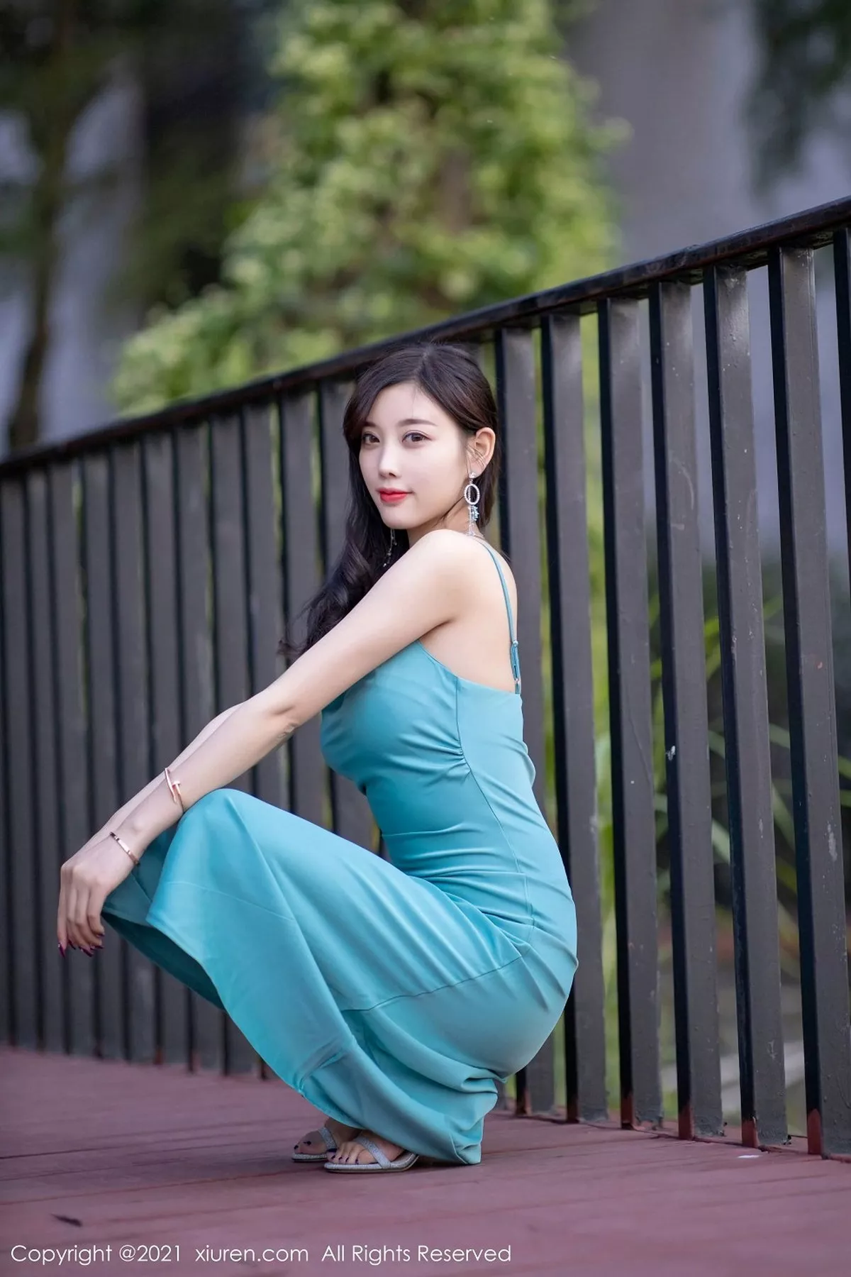 秀人集.com_[XiuRen秀人网]No.2997_女神杨晨晨sugar私房典雅吊裙配蕾丝腿袜半撩秀翘臀诱惑写真67P