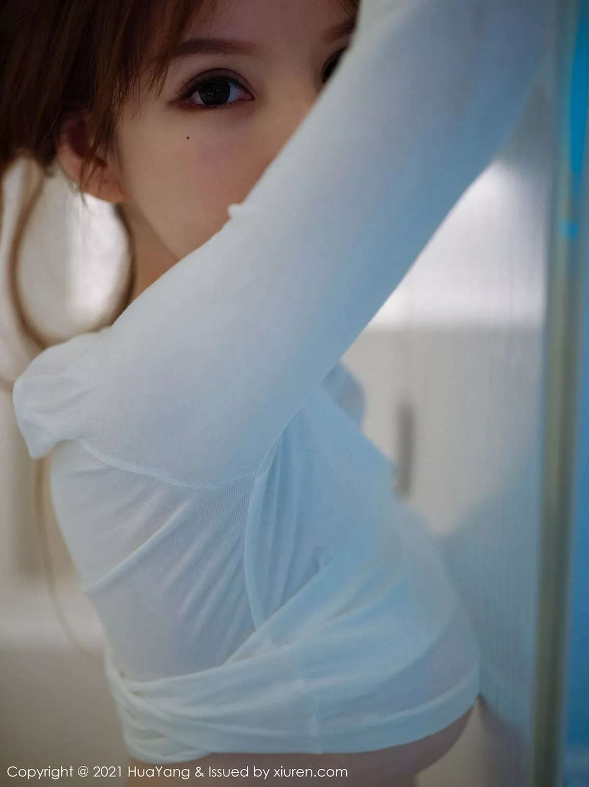 秀人集.com_[HuaYang花漾]Vol.357_女神周于希Sandy厦门旅拍薄透白色T真空激凸撩人诱惑写真71P