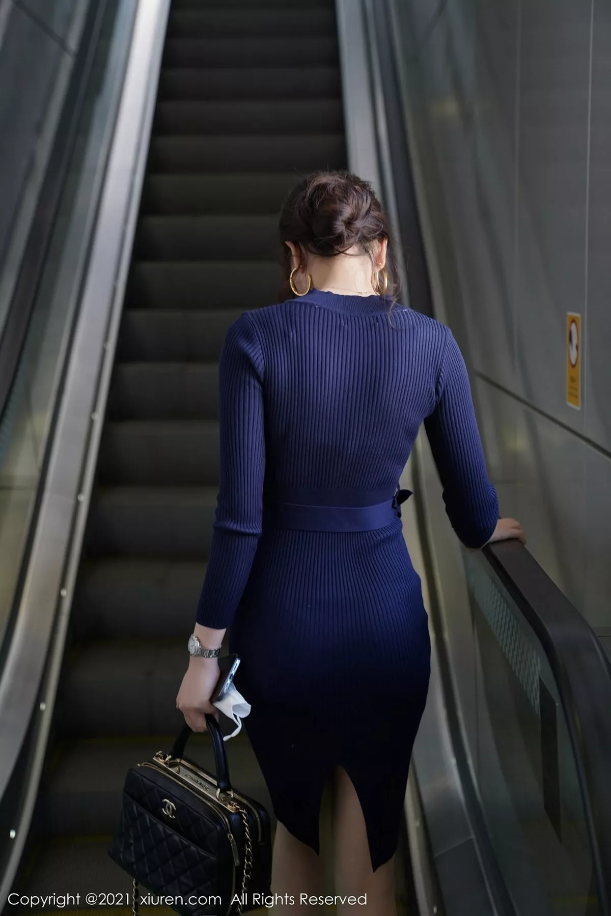 秀人集.com_[XiuRen秀人网]No.3034_女神芝芝Booty澳门旅拍酒店半脱露狂野豹纹内衣诱惑写真123P