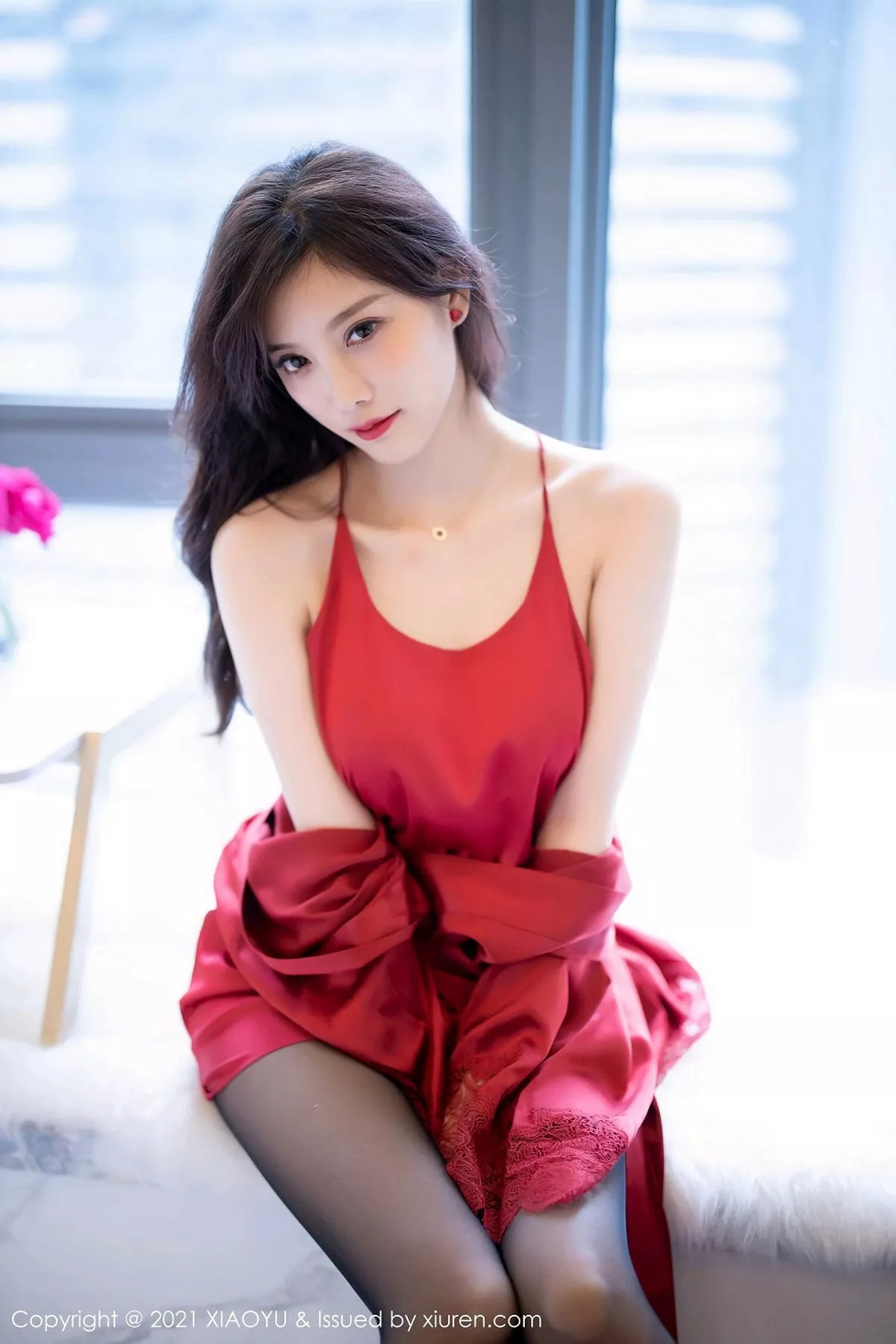 秀人集.com_[XiaoYu画语界]Vol.460_女神杨晨晨sugar红色蕾丝外衣配超薄黑丝裤袜秀翘臀诱惑写真71P