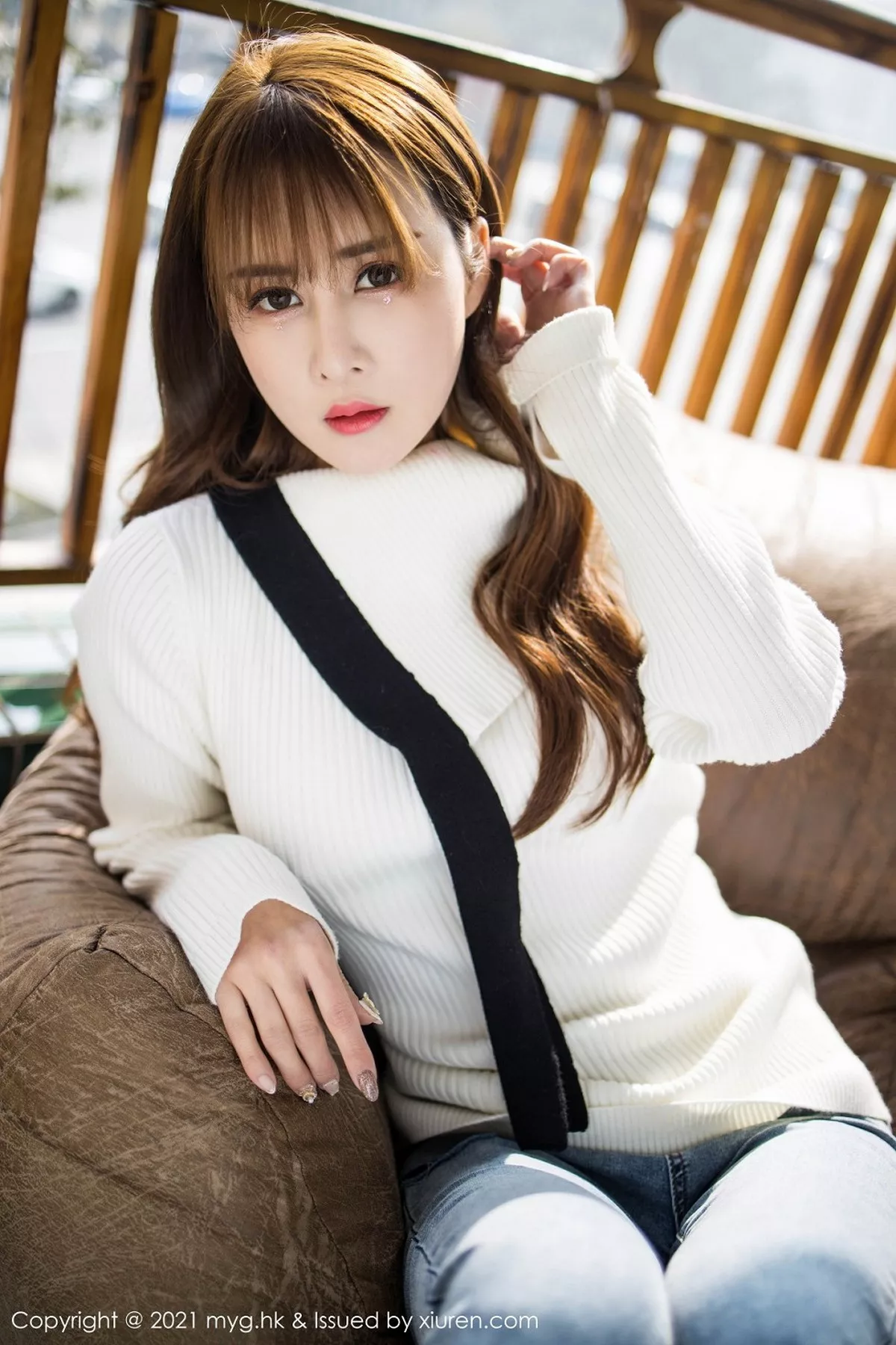 秀人集.com_[MyGirl美媛馆]Vol.487_嫩模小兜儿脱飒爽牛仔裤露无内黑丝裤袜秀翘臀极致魅惑写真78P