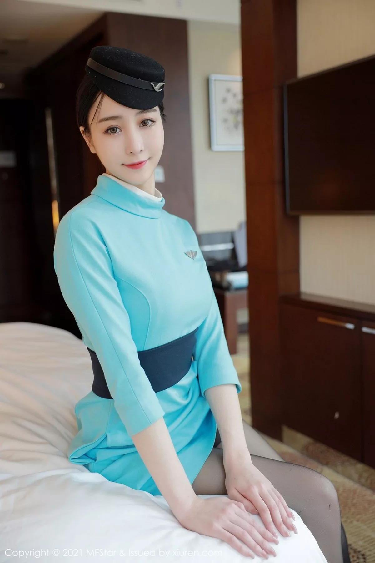 秀人集.com_[MFStar模范学院]Vol.455_嫩模水水er私房脱典雅空姐制服露黑丝裤袜秀翘臀诱惑写真68P