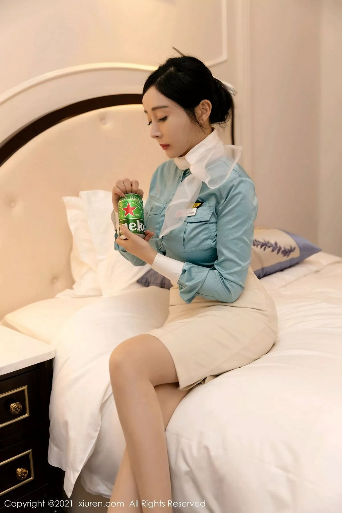 秀人集.com_[XiuRen秀人网]No.3014_嫩模允爾厦门旅拍空姐剧情主题私房脱衣露火辣身材诱惑写真84P