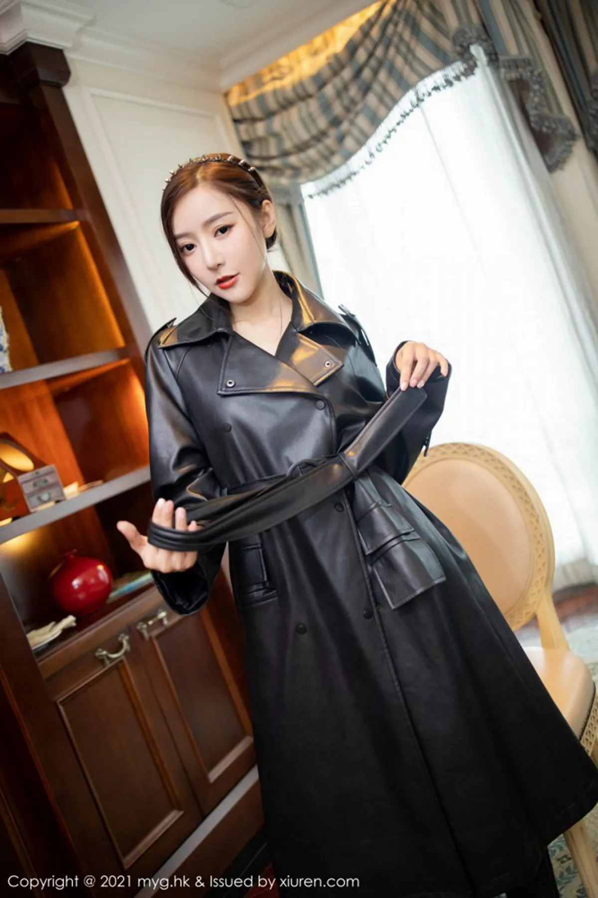 秀人集.com_[MyGirl美媛馆]Vol.493_女神王馨瑶yanni飒爽皮衣半脱露情趣内衣蕾丝吊袜极致魅惑写真66P