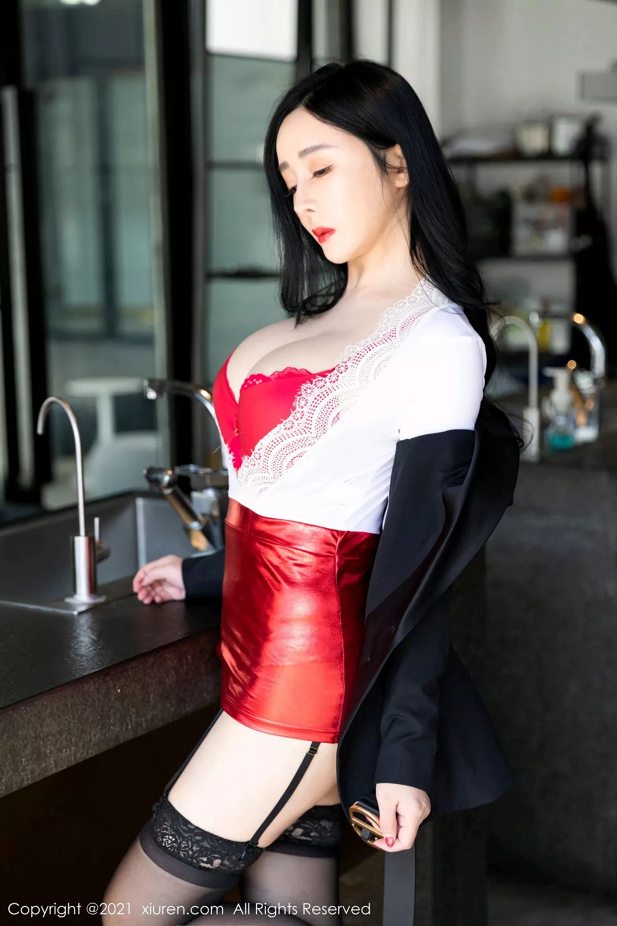 秀人集.com_[XiuRen秀人网]No.3148_女神允爾元宵节剧情主题猩红内衣配蕾丝吊袜秀丰乳肥臀诱惑写真58P